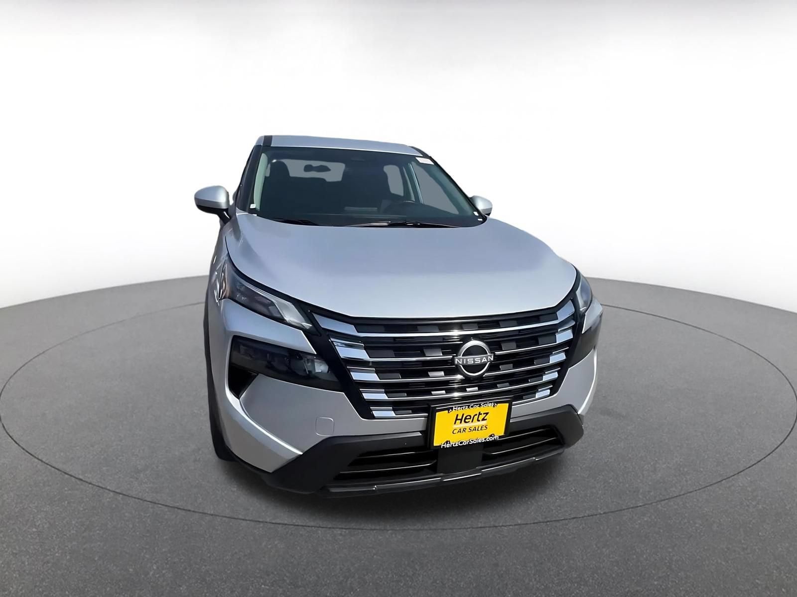Thumbnail: 2025 Nissan Rogue - 2