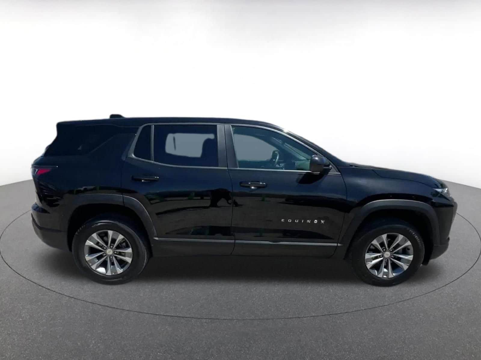 Thumbnail: 2025 Chevrolet Equinox - 16