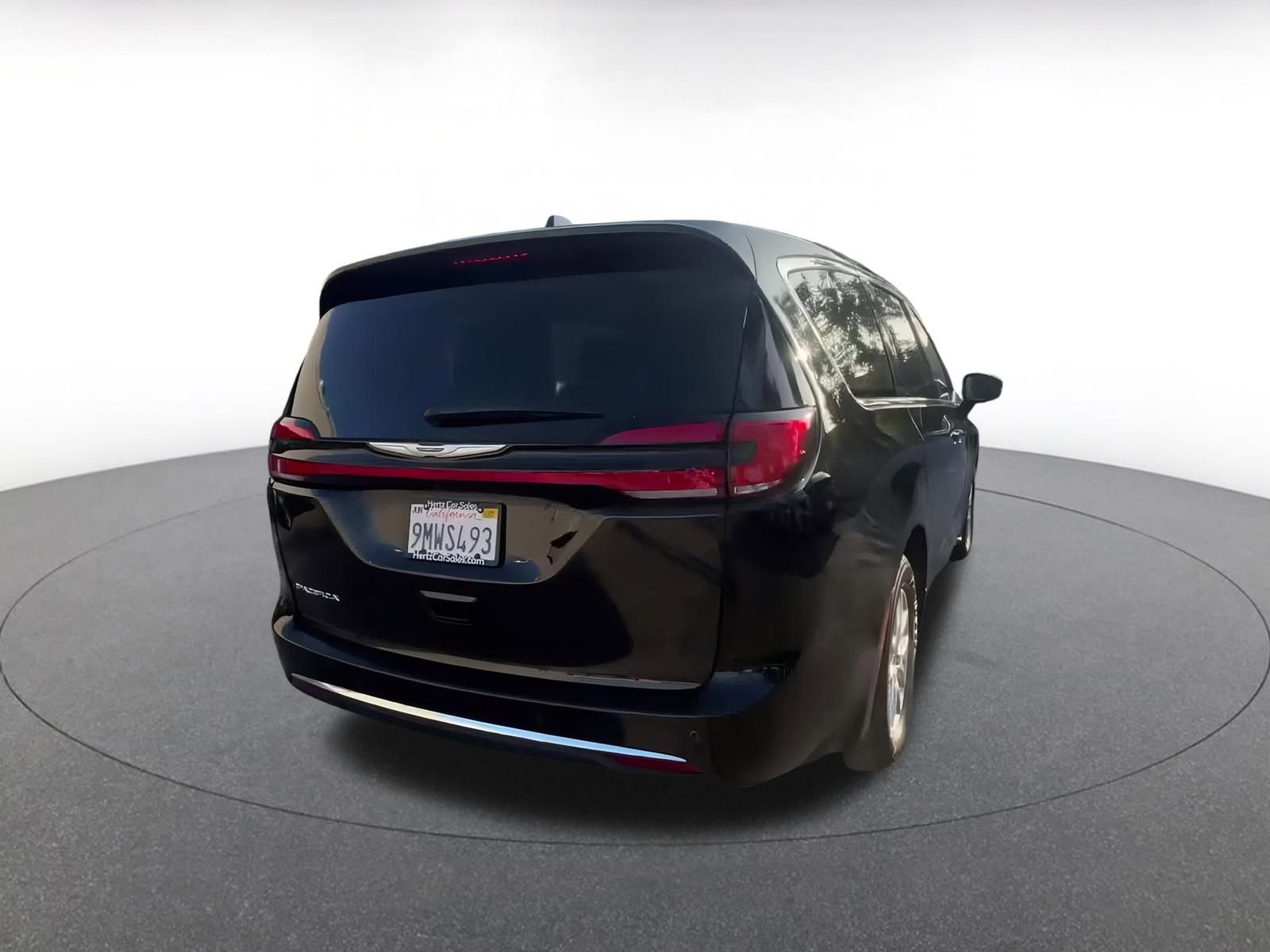 Thumbnail: 2024 Chrysler Pacifica - 14