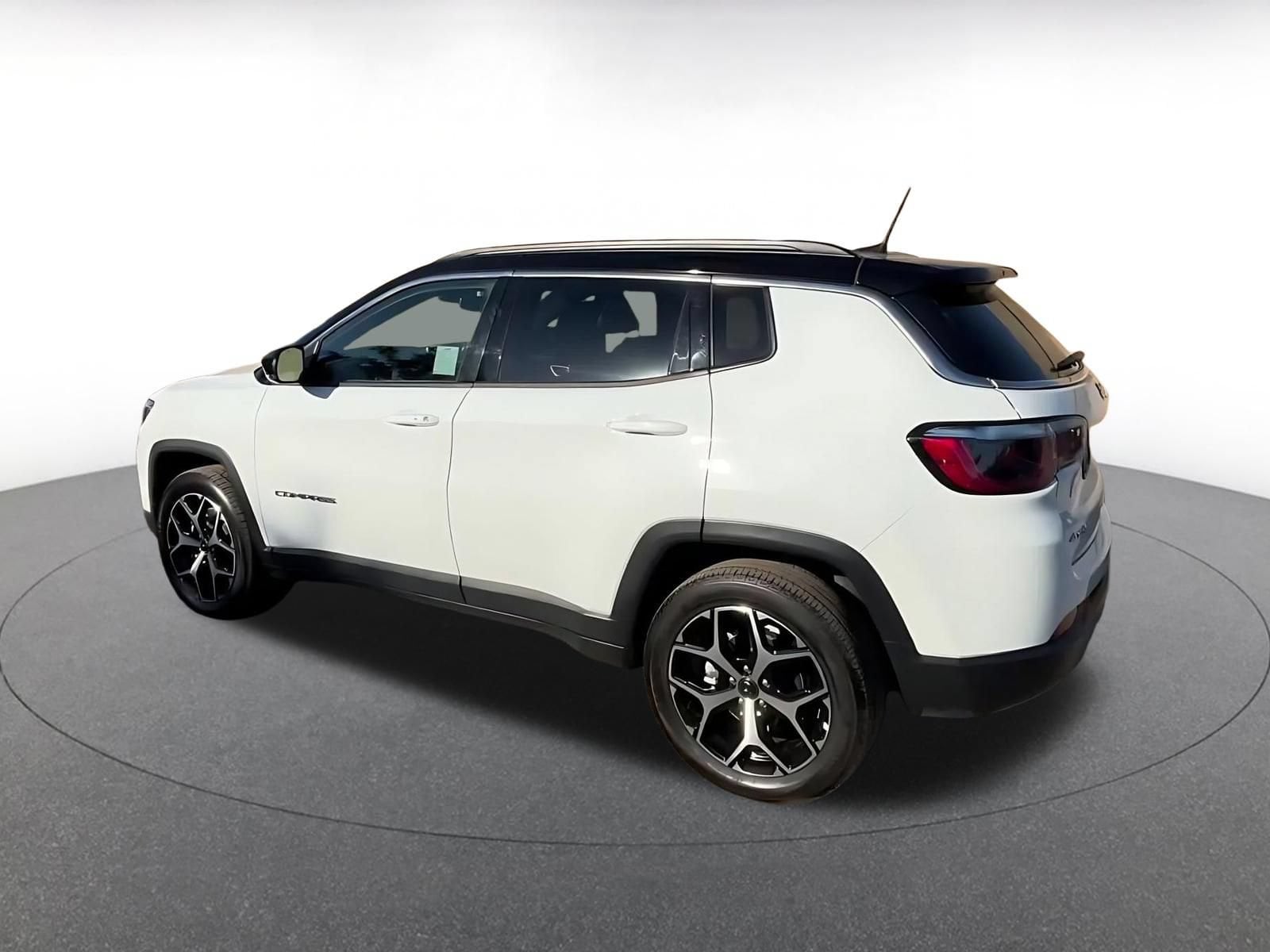 Thumbnail: 2025 Jeep Compass - 10