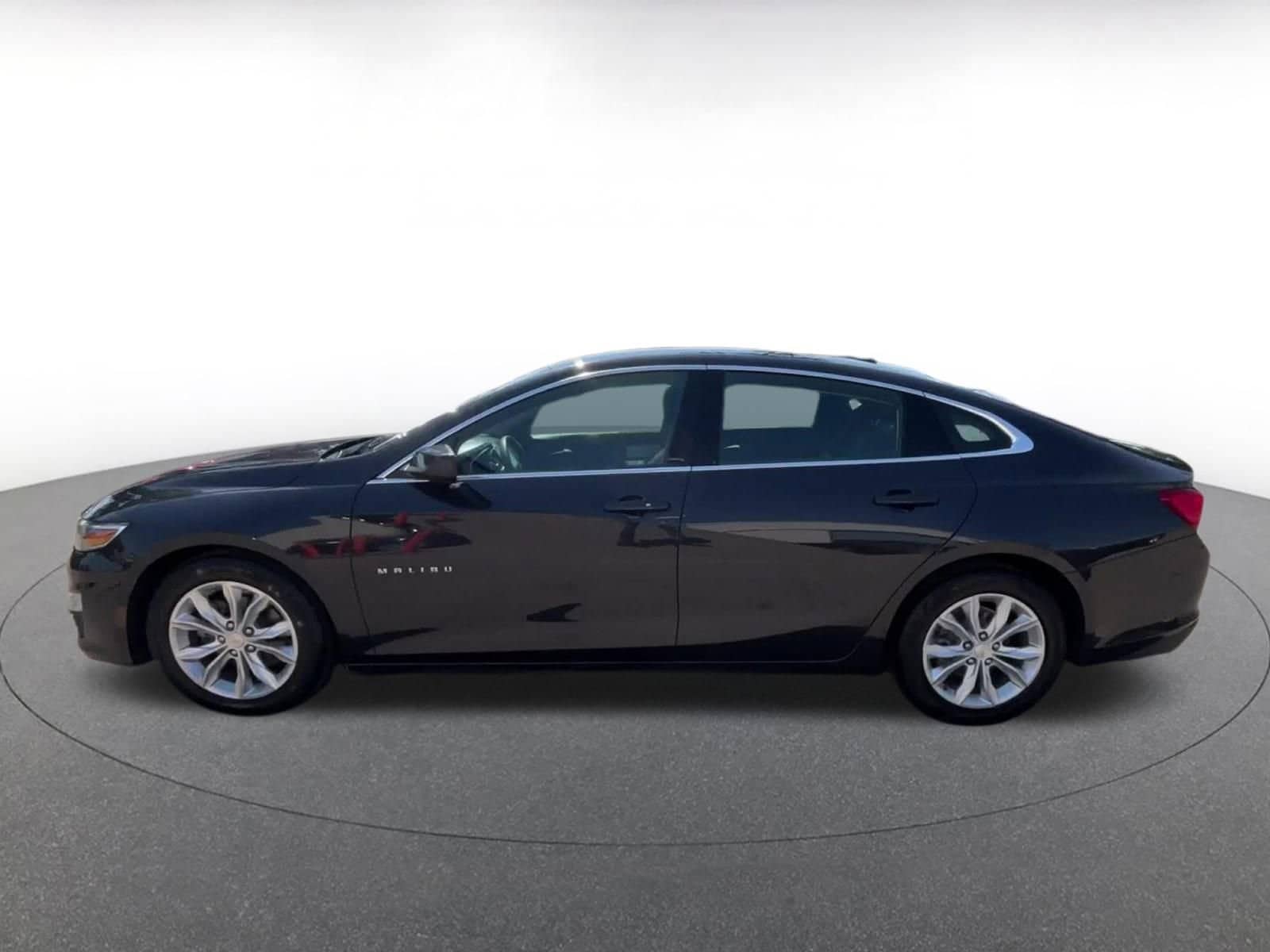 Thumbnail: 2023 Chevrolet Malibu - 11