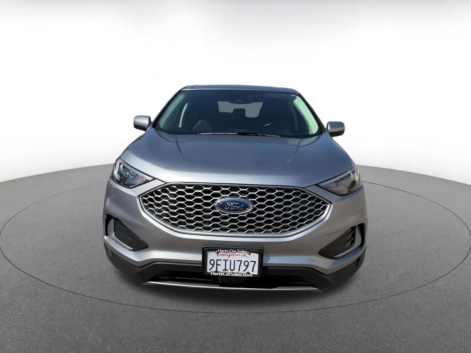 Thumbnail: 2023 Ford Edge - 4