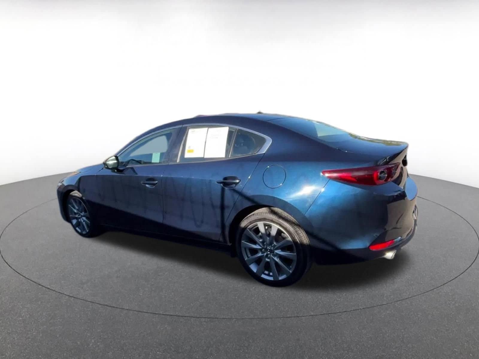 Thumbnail: 2025 Mazda Mazda3 - 10