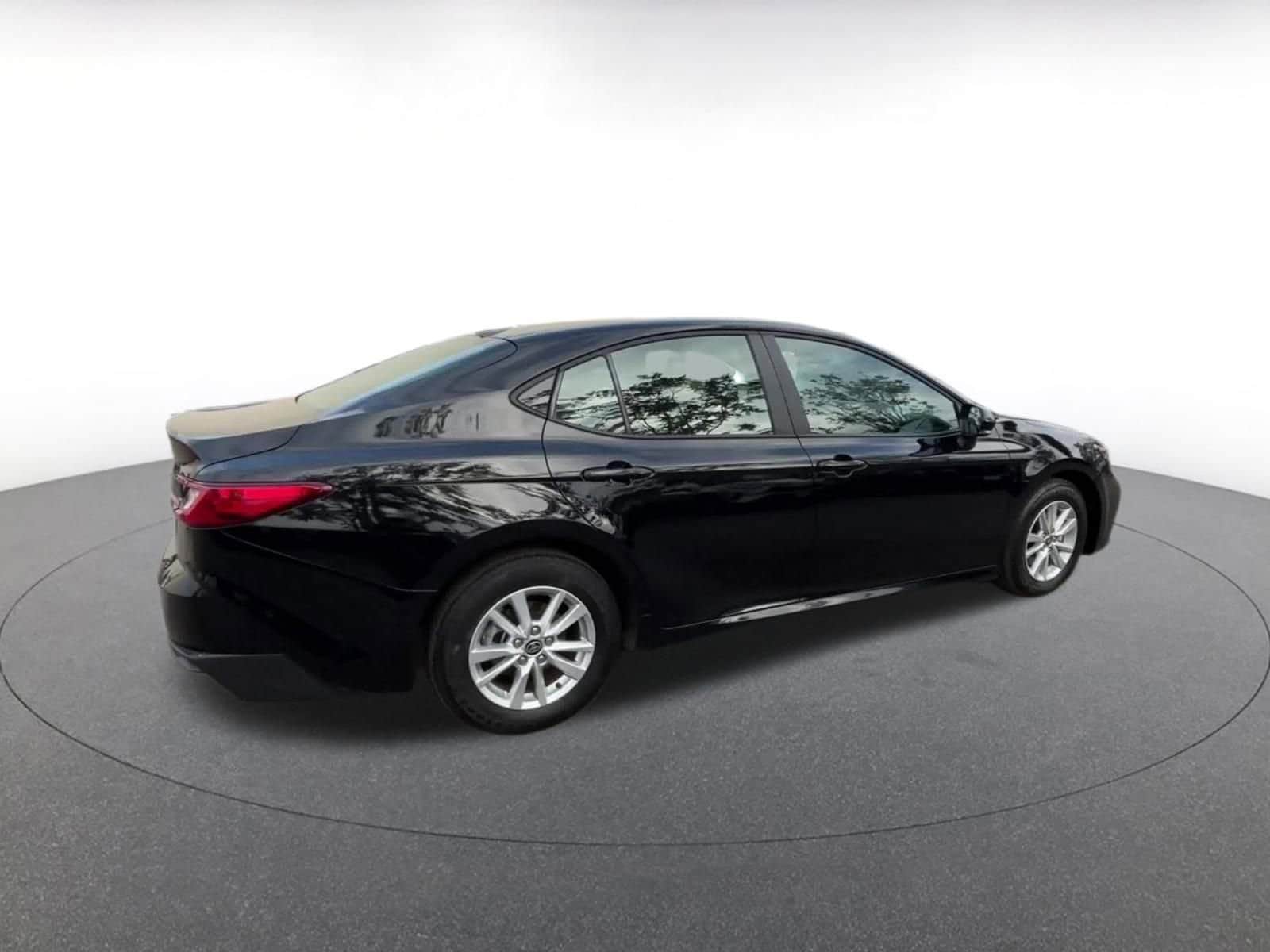 Thumbnail: 2025 Toyota Camry - 15