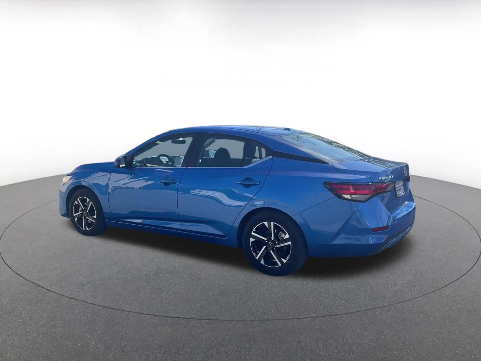 Thumbnail: 2025 Nissan Sentra - 10