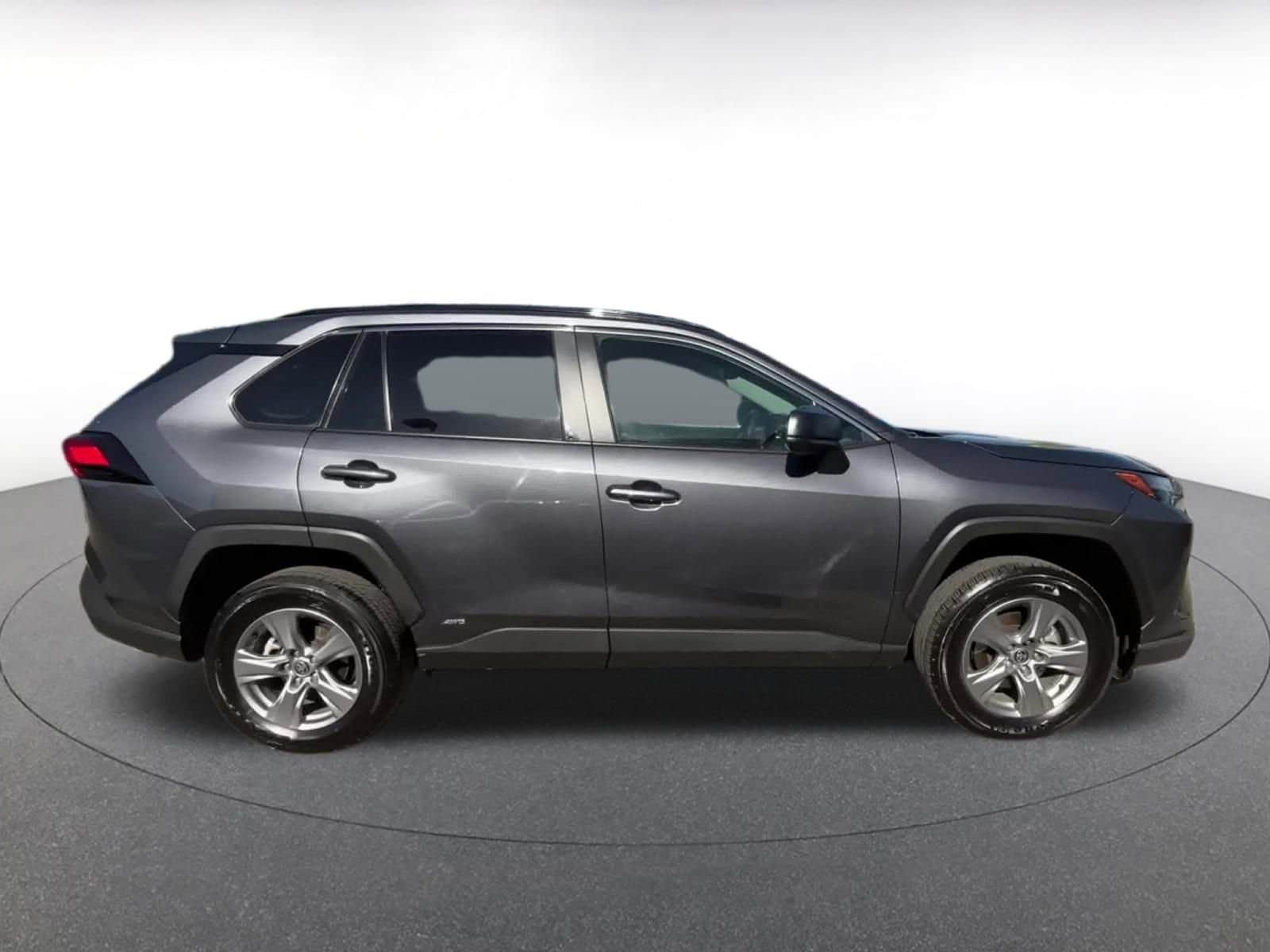 Thumbnail: 2025 Toyota RAV4 - 16