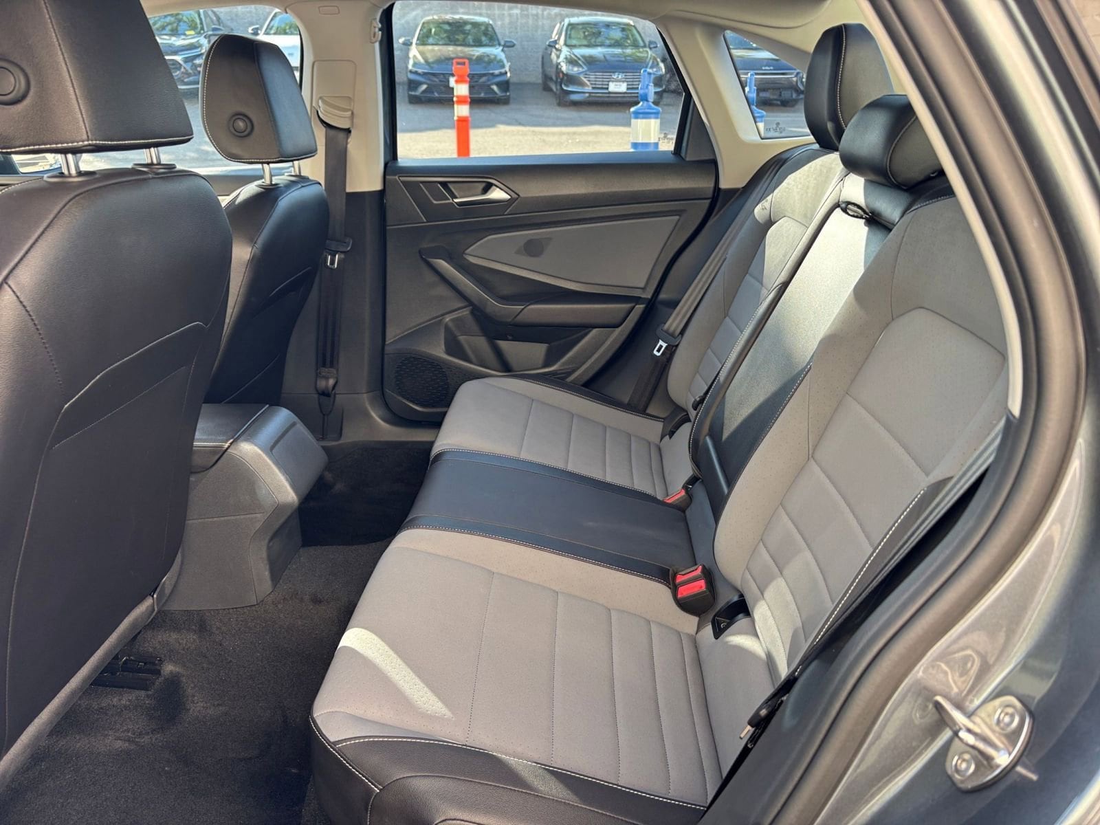 Thumbnail: 2025 Volkswagen Jetta - 25