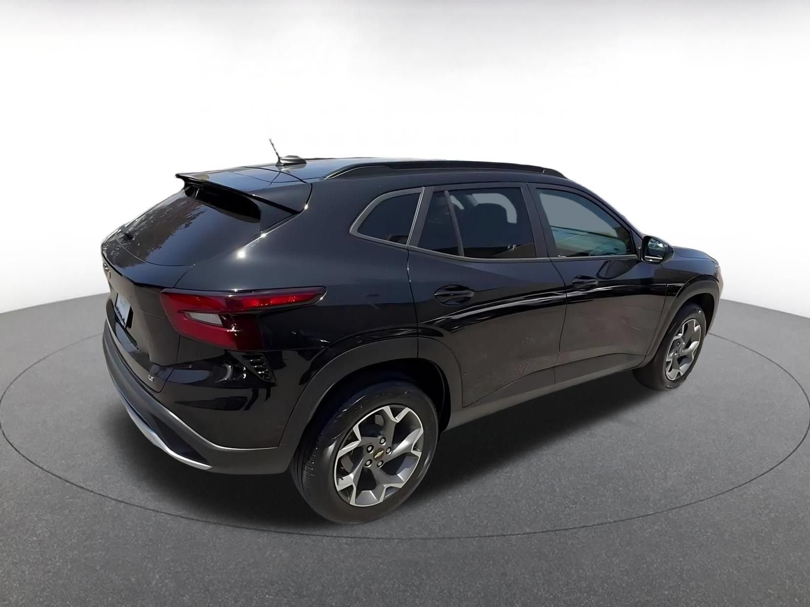 Thumbnail: 2025 Chevrolet Trax - 15