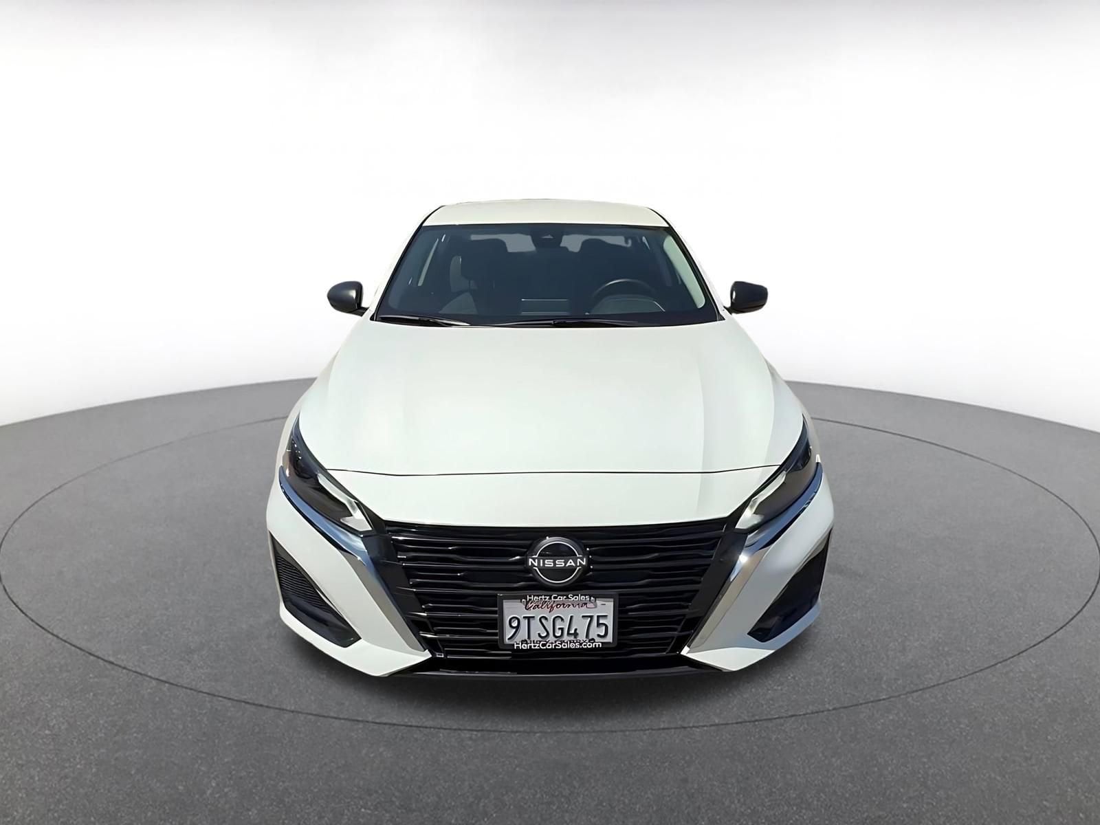 Thumbnail: 2025 Nissan Altima - 4