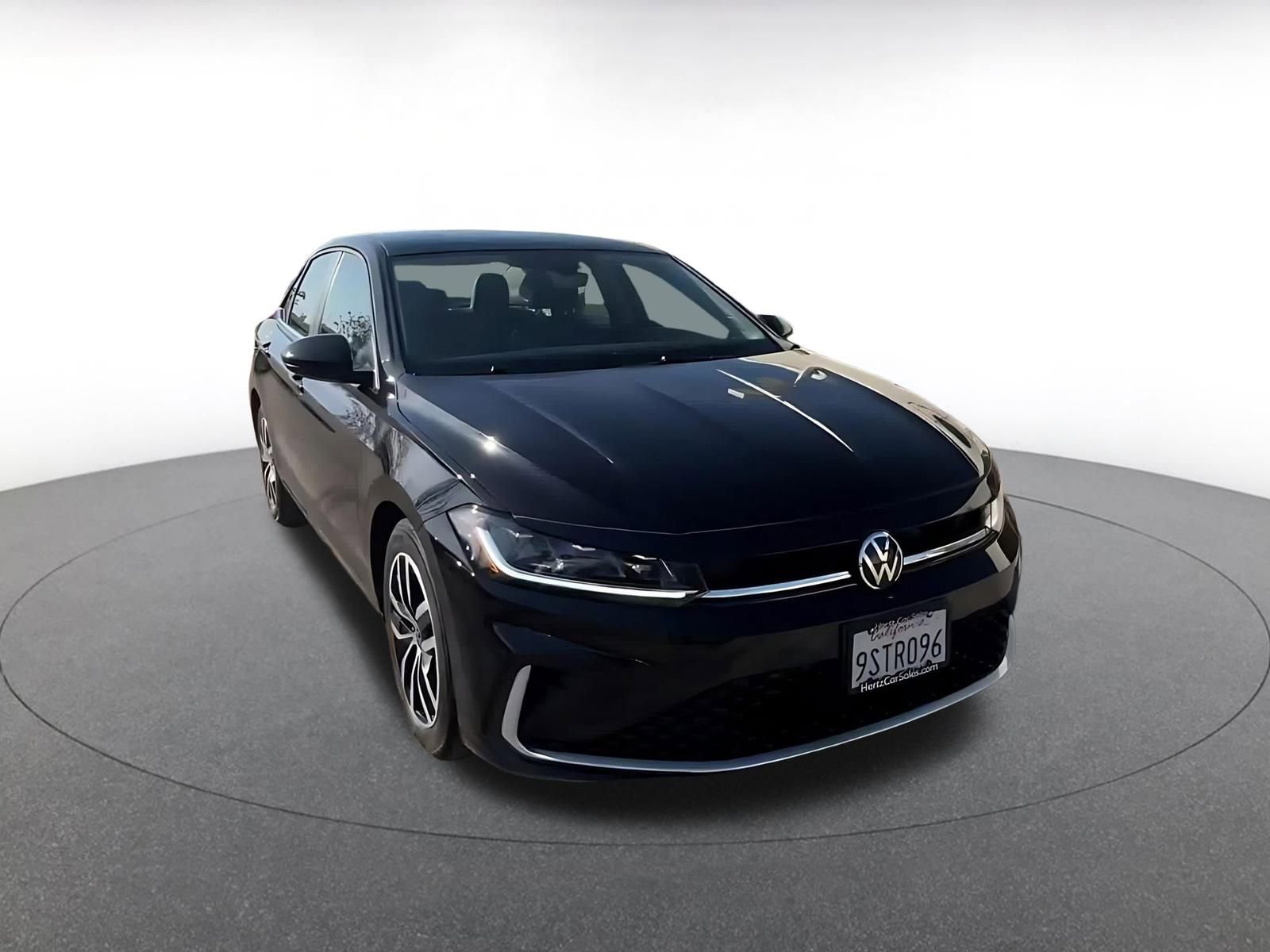 Thumbnail: 2025 Volkswagen Jetta - 3