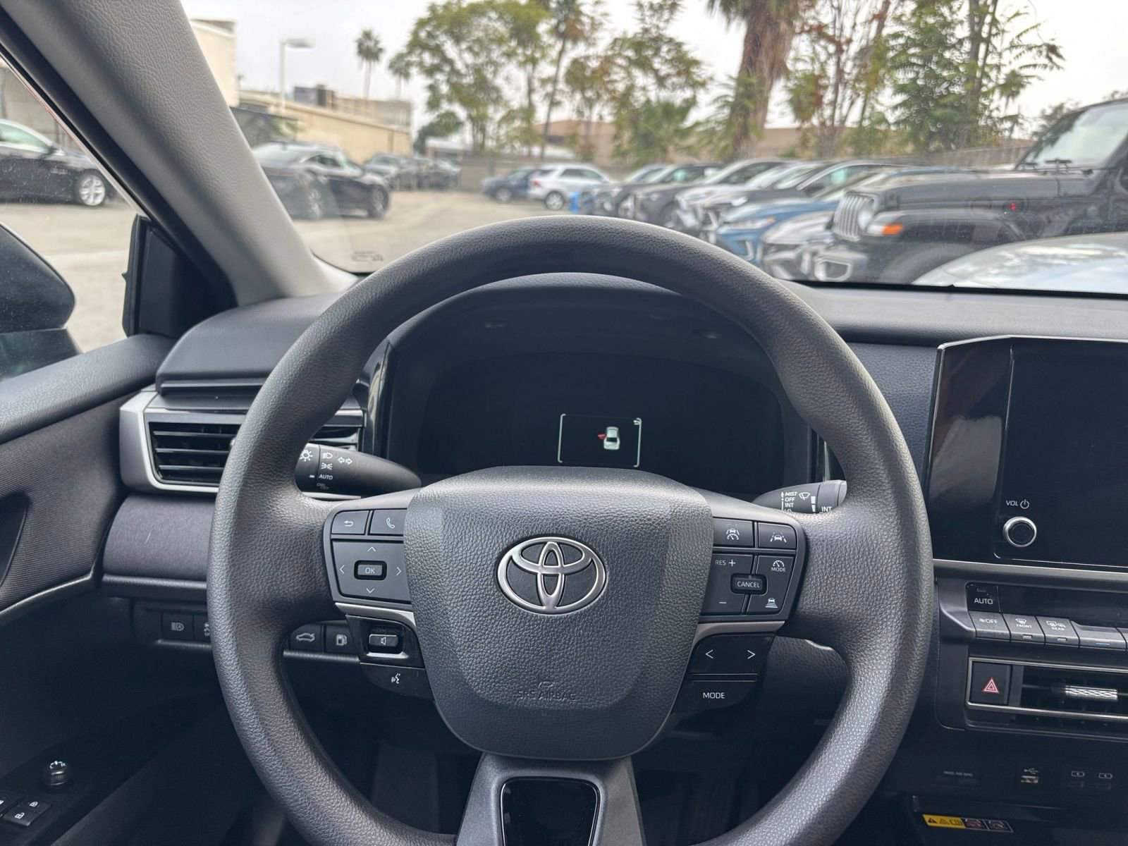 Thumbnail: 2025 Toyota Camry - 34