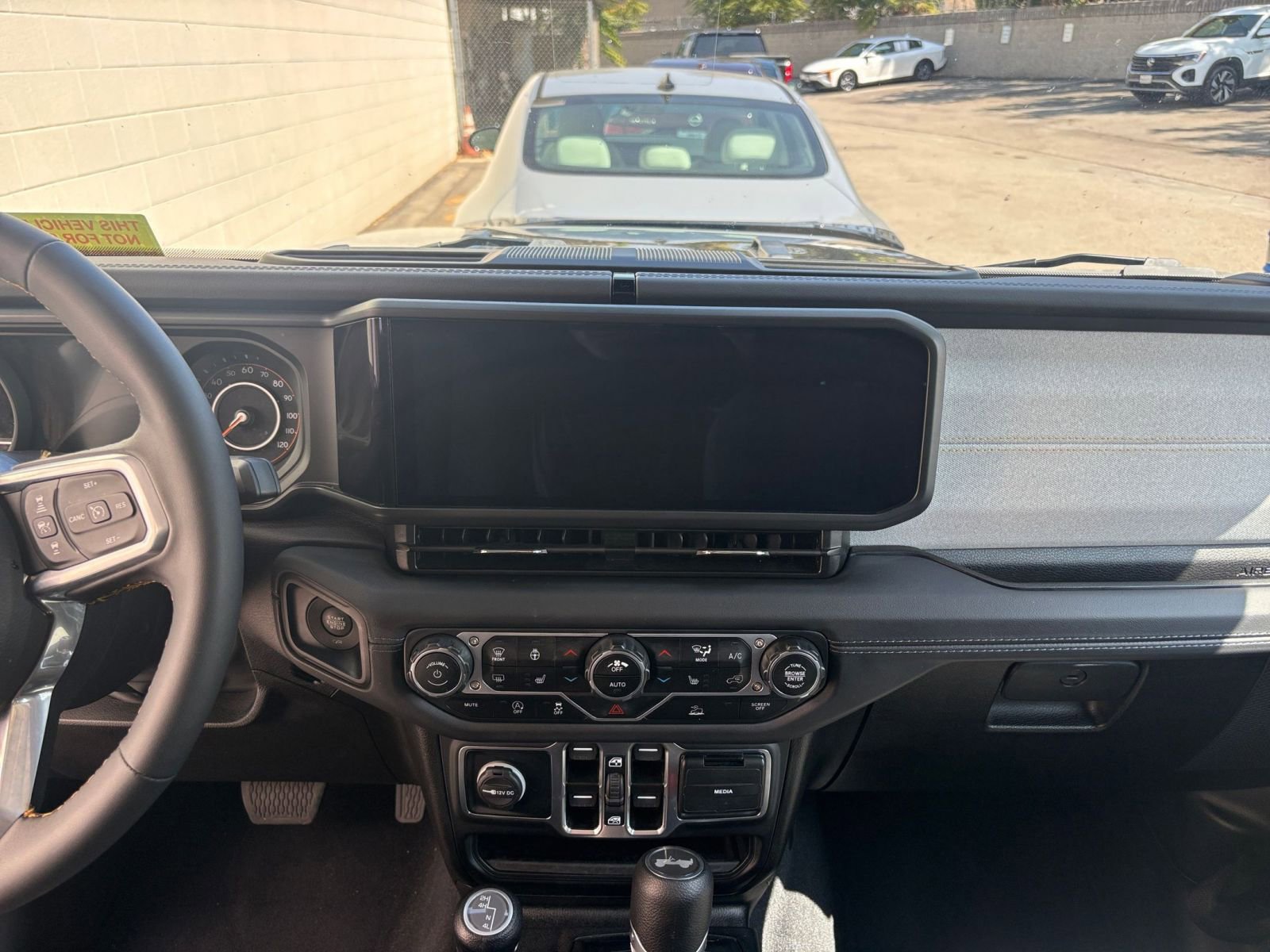 Thumbnail: 2025 Jeep Wrangler - 18