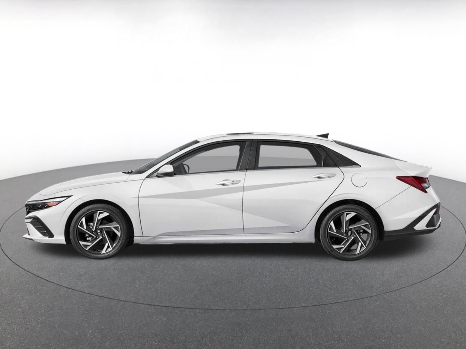Thumbnail: 2025 Hyundai Elantra - 3