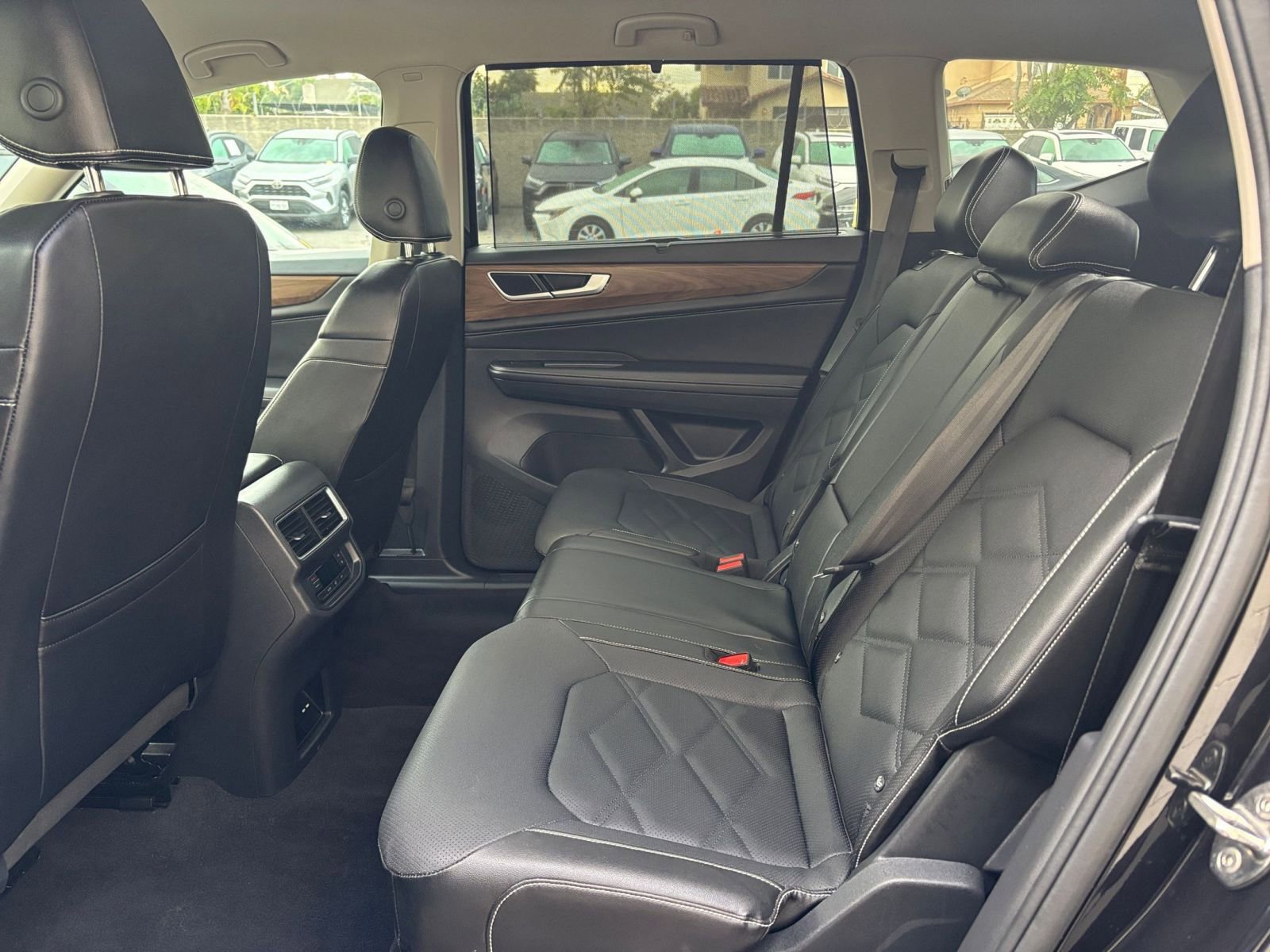 Thumbnail: 2025 Volkswagen Atlas - 27