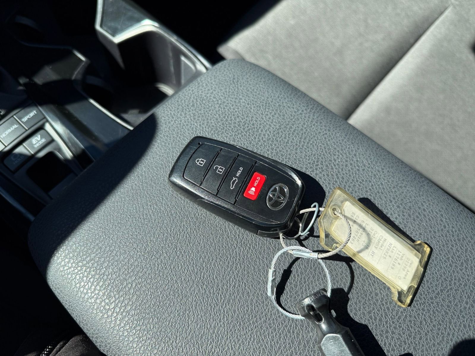 Thumbnail: 2025 Toyota Camry - 21