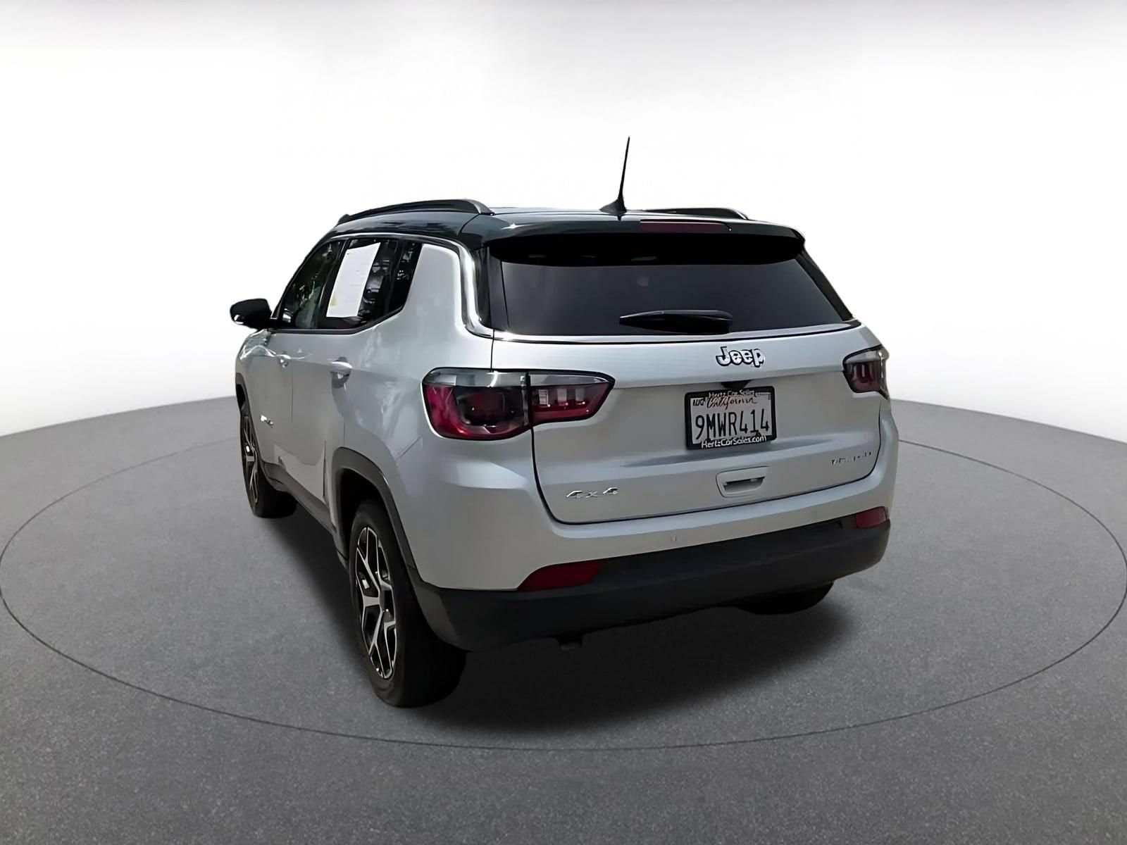 Thumbnail: 2025 Jeep Compass - 10