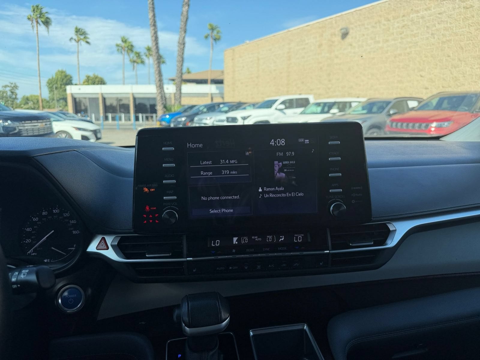 Thumbnail: 2024 Toyota Sienna - 19