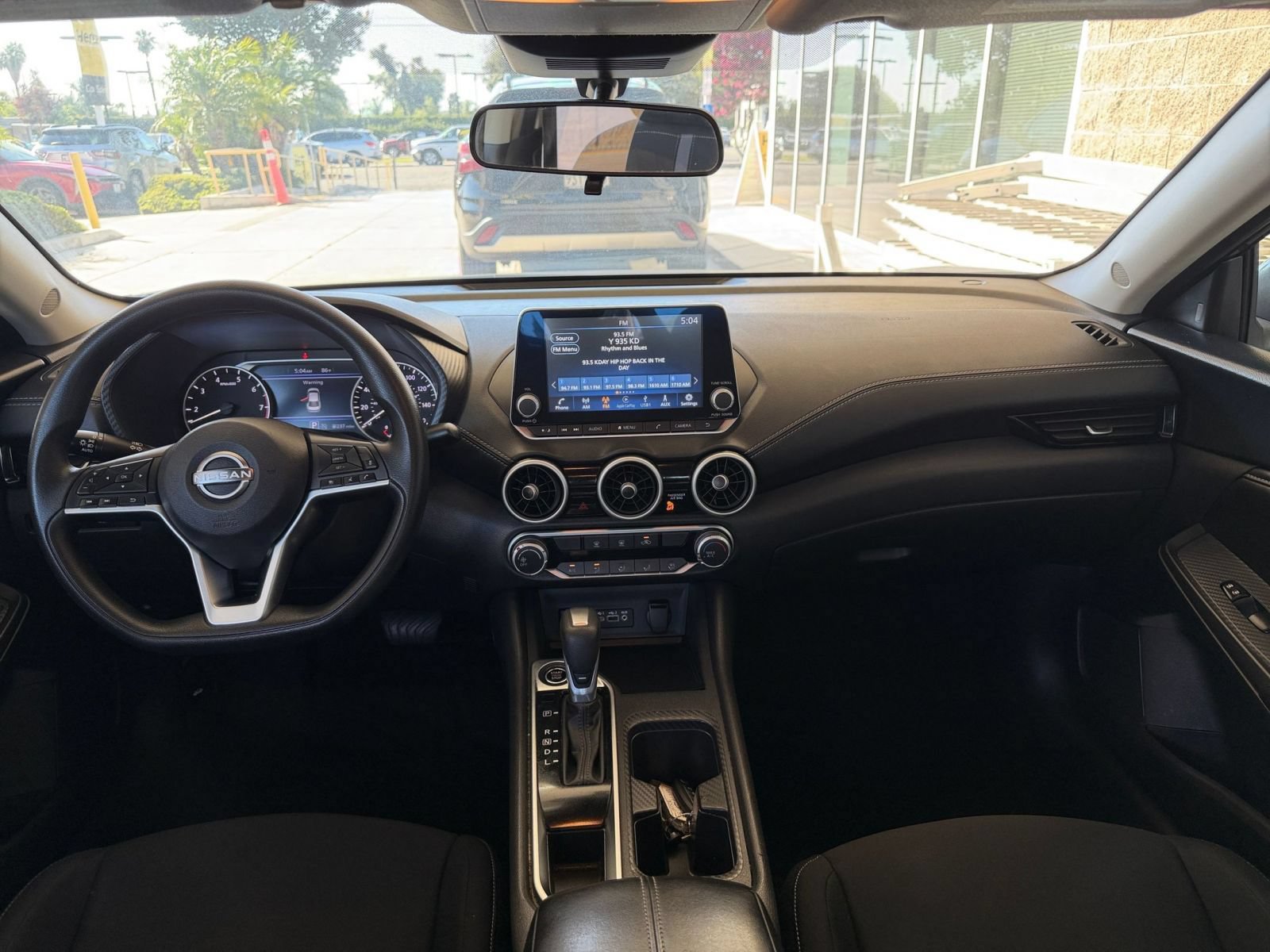 Thumbnail: 2025 Nissan Sentra - 32