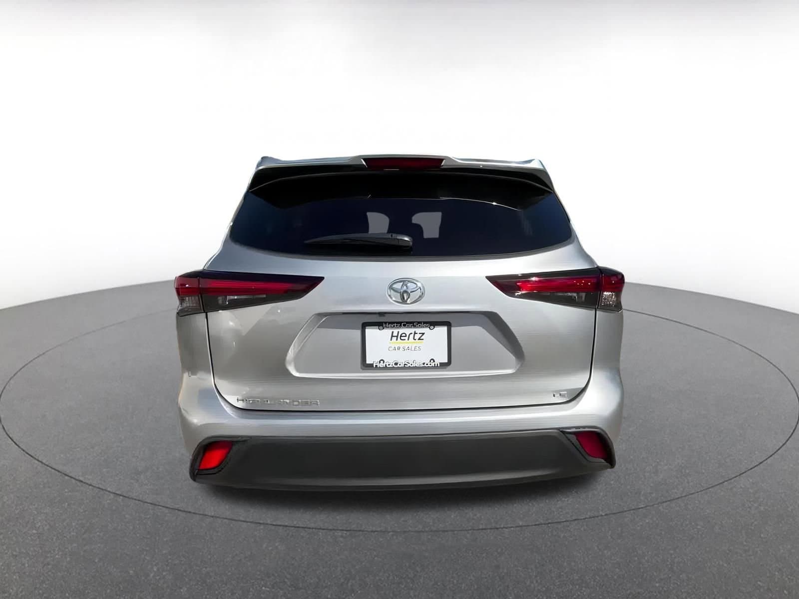 Thumbnail: 2025 Toyota Highlander - 12