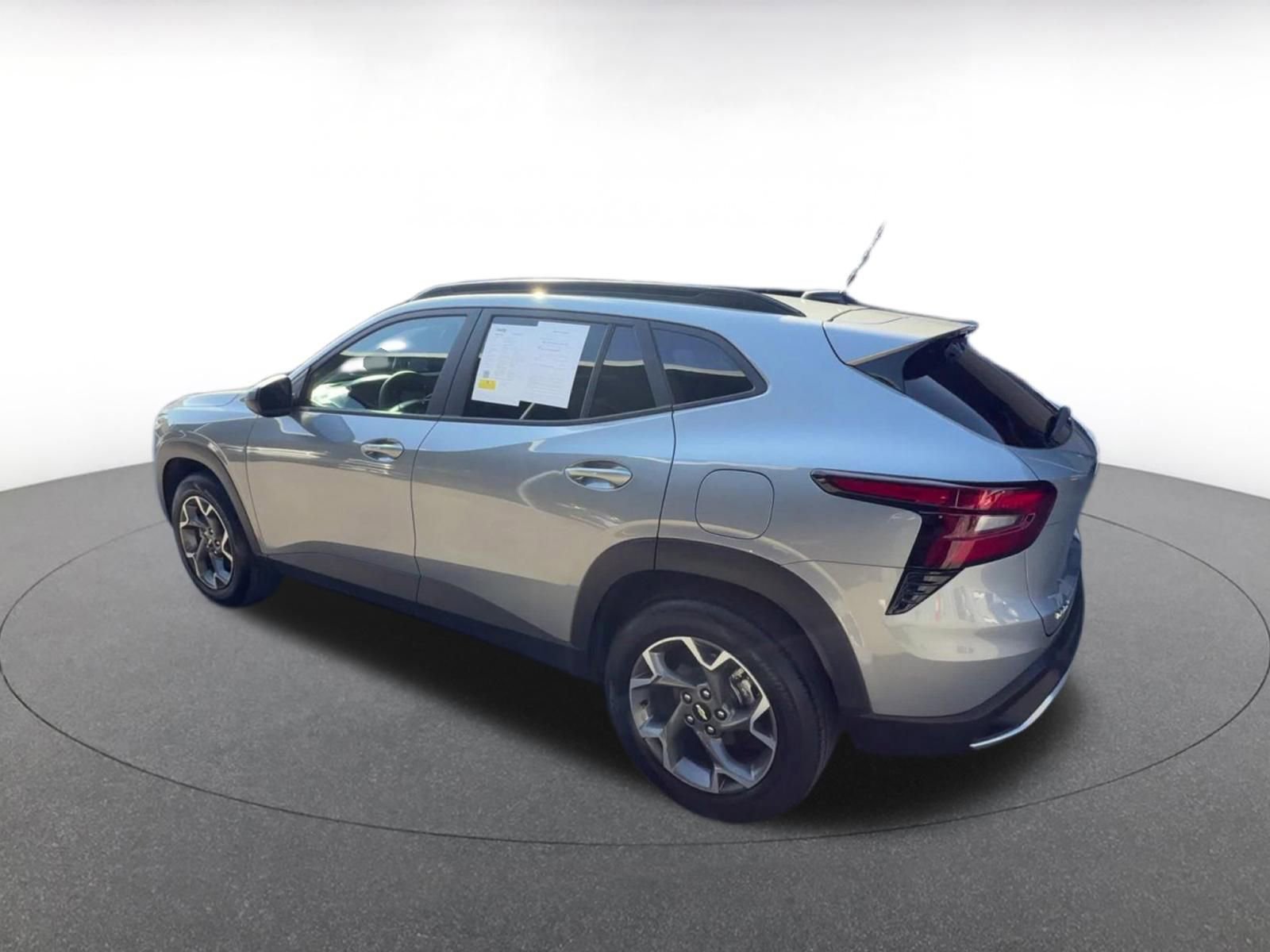 Thumbnail: 2025 Chevrolet Trax - 10