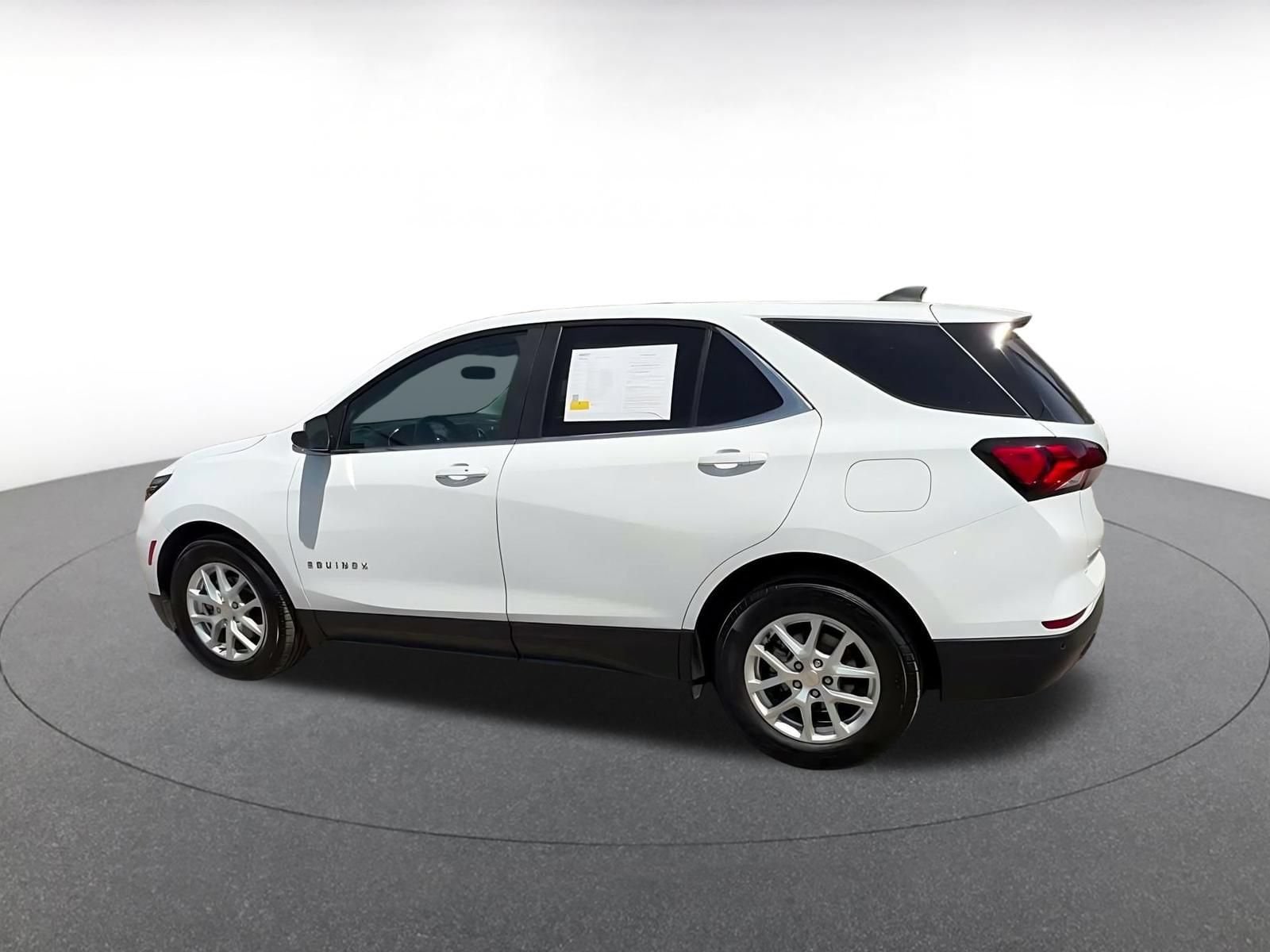 Thumbnail: 2024 Chevrolet Equinox - 10
