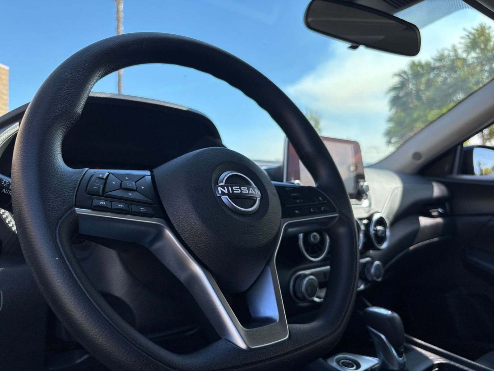 Thumbnail: 2025 Nissan Sentra - 33
