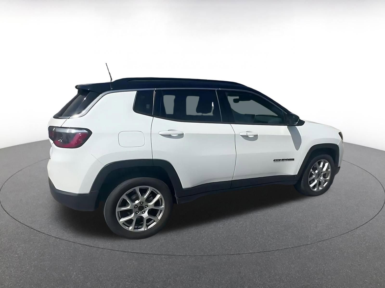 Thumbnail: 2025 Jeep Compass - 15