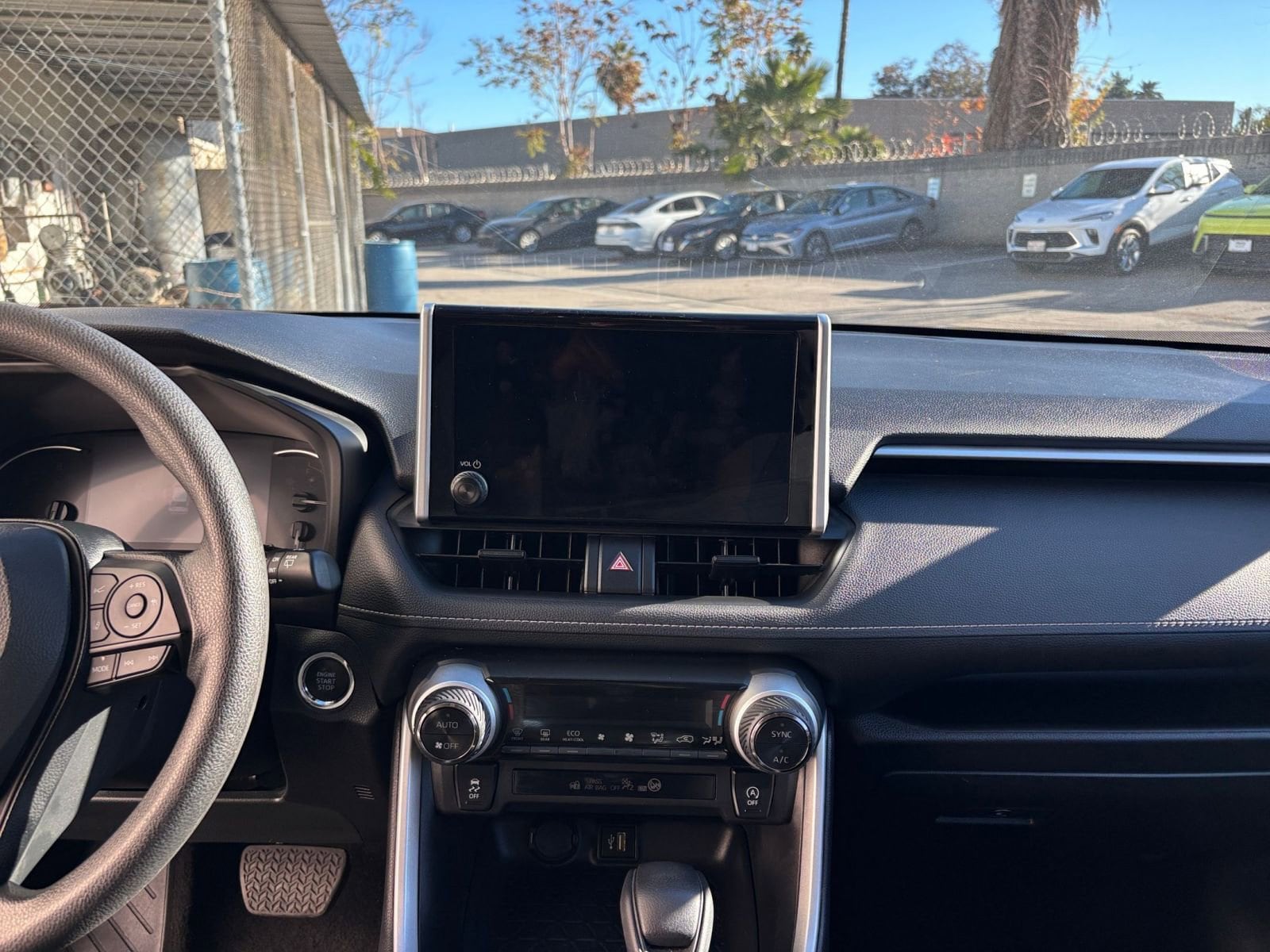 Thumbnail: 2025 Toyota RAV4 - 18