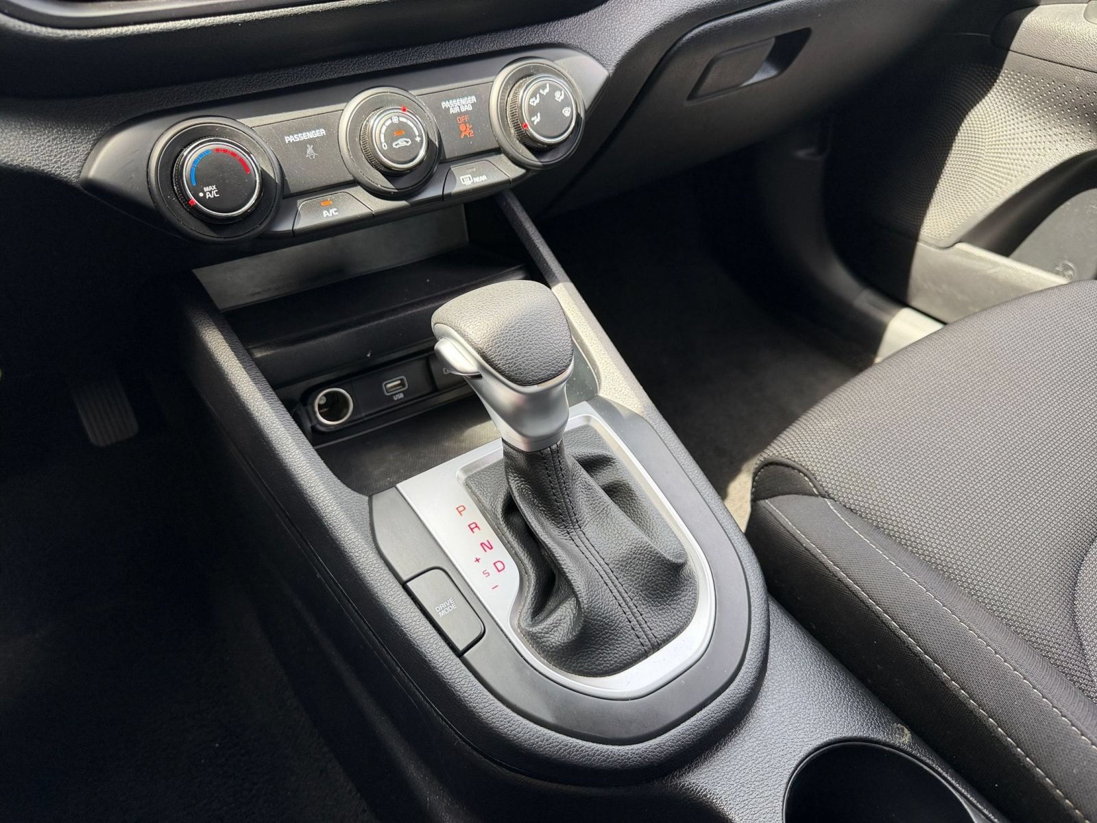 Thumbnail: 2024 Kia Forte - 34