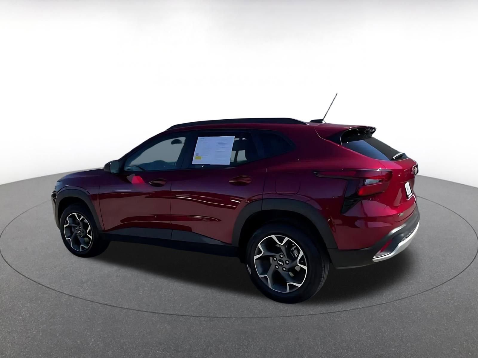 Thumbnail: 2025 Chevrolet Trax - 10