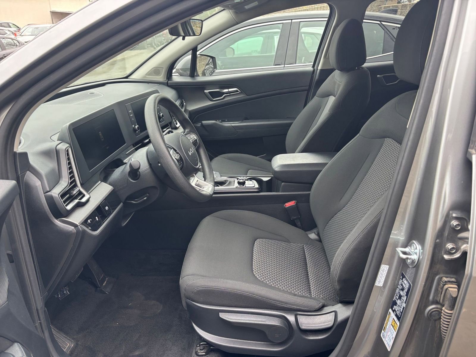 Thumbnail: 2025 Kia Sportage - 28