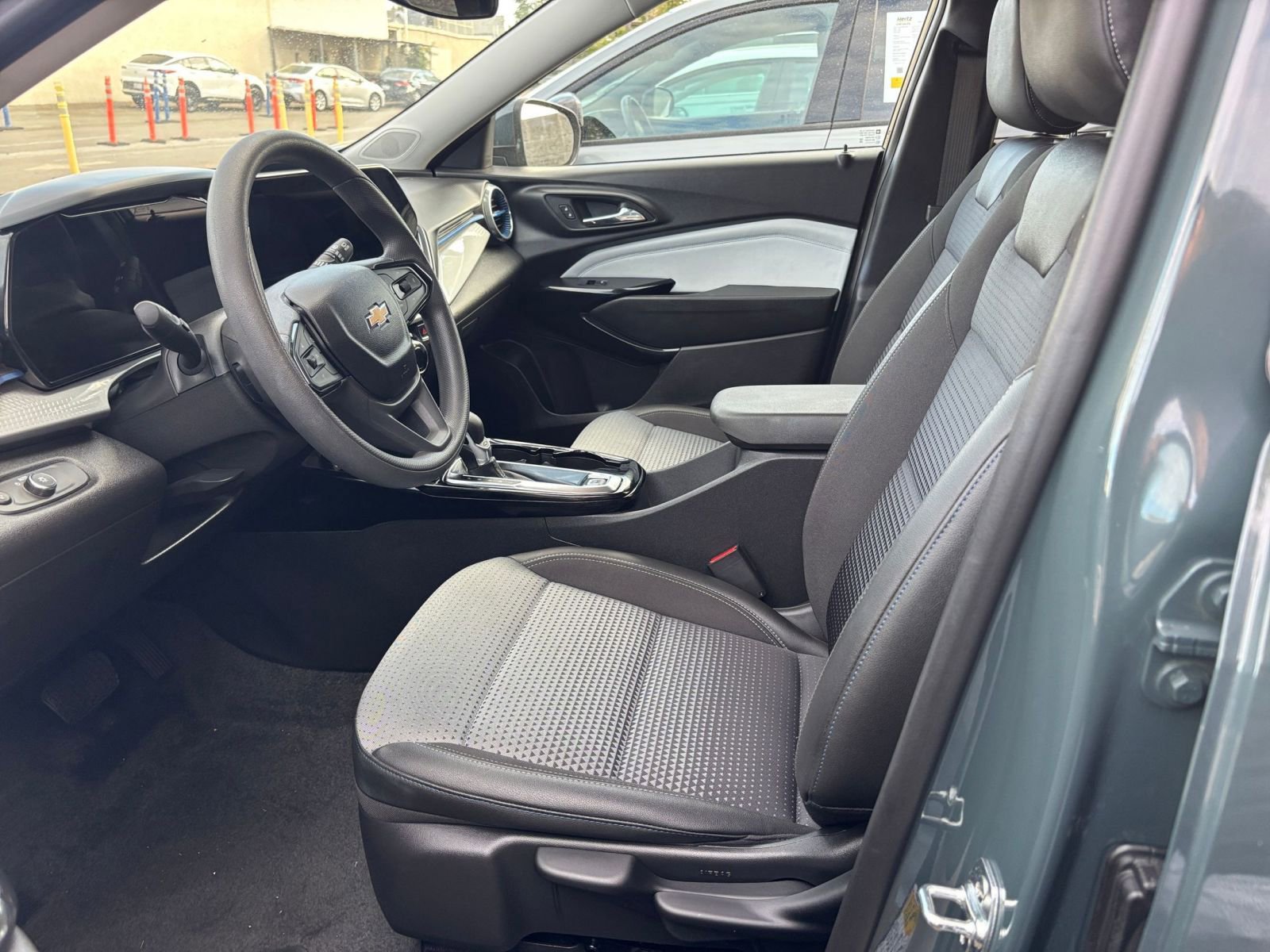 Thumbnail: 2025 Chevrolet Trax - 27