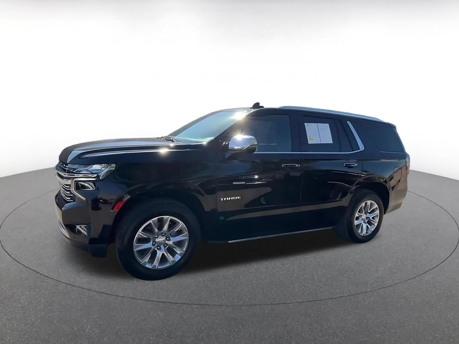 Thumbnail: 2023 Chevrolet Tahoe - 8