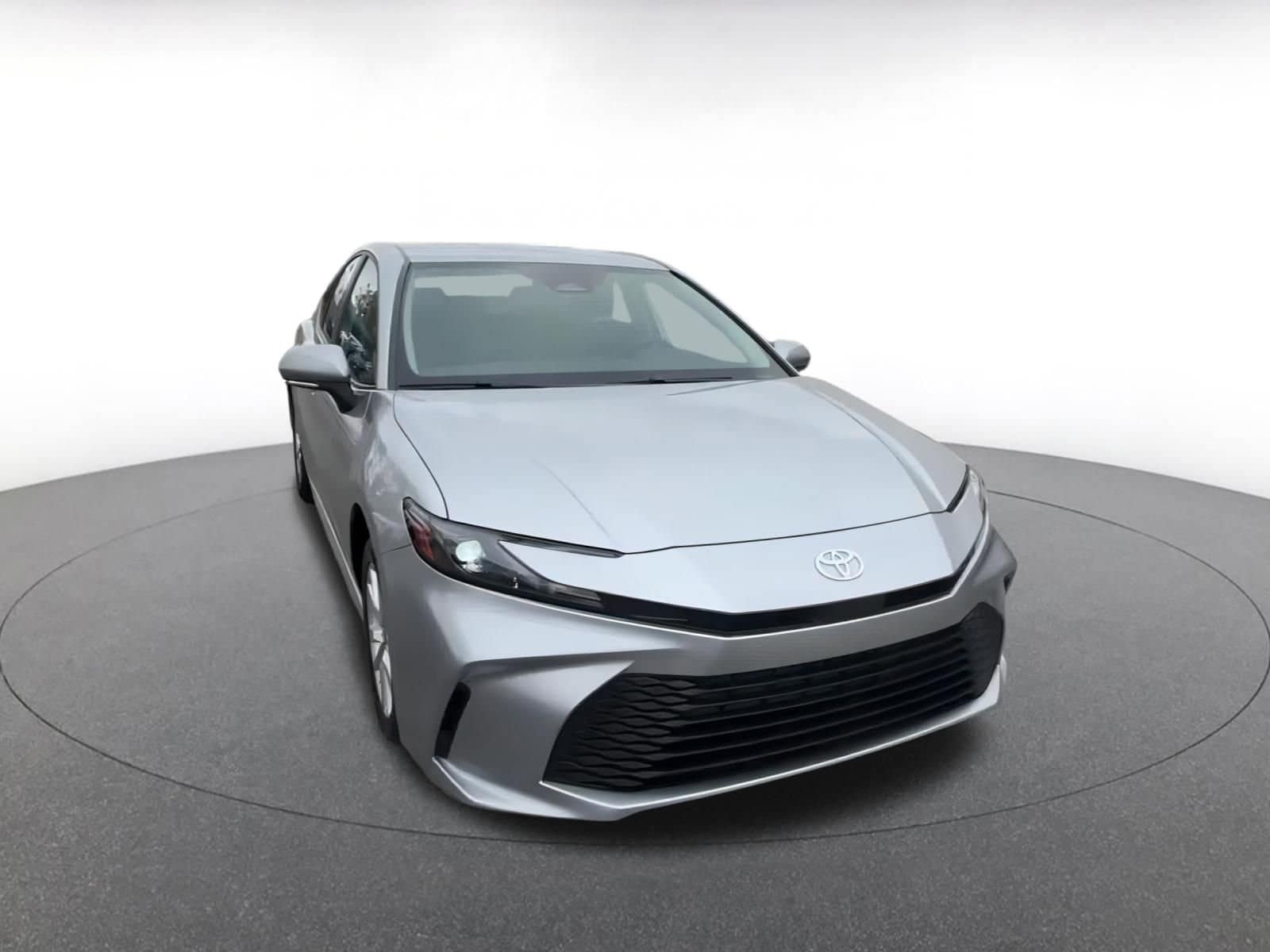 Thumbnail: 2025 Toyota Camry - 3