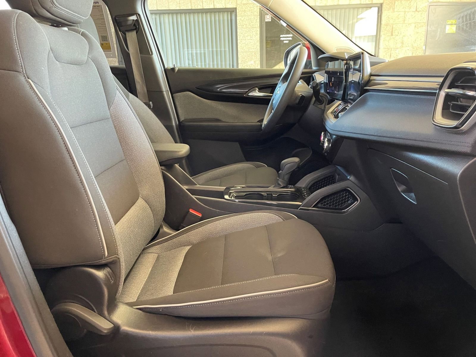 Thumbnail: 2025 Chevrolet TrailBlazer - 35