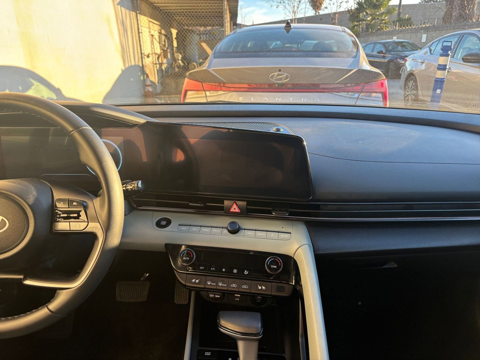 Thumbnail: 2025 Hyundai Elantra - 18