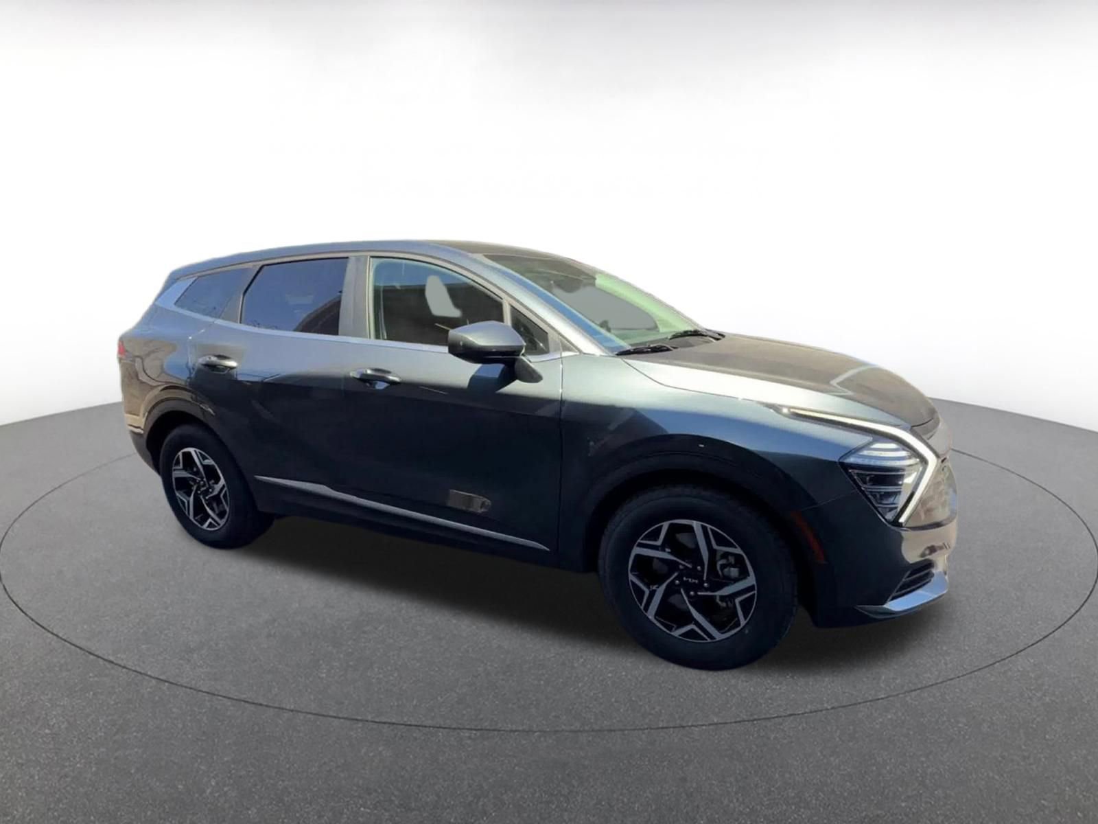 Thumbnail: 2025 Kia Sportage - 2