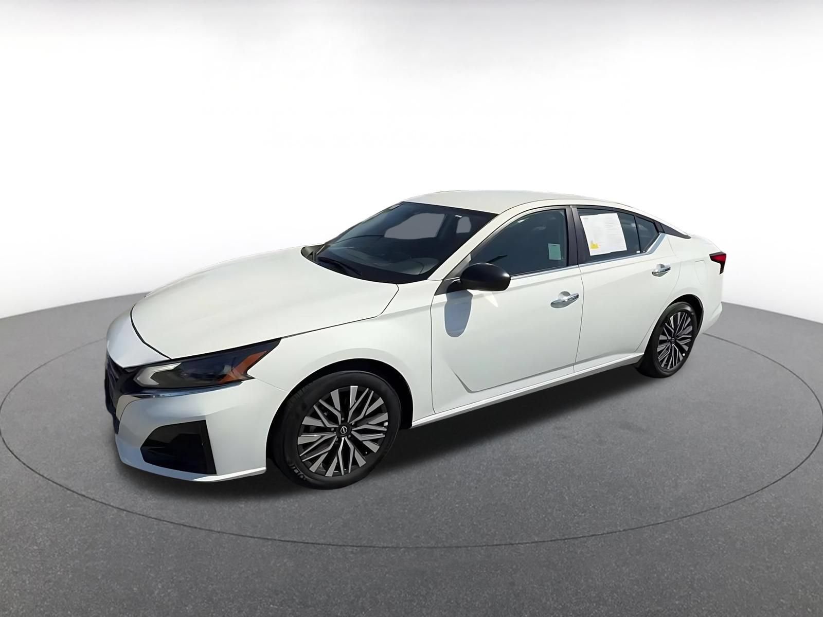 Thumbnail: 2025 Nissan Altima - 8