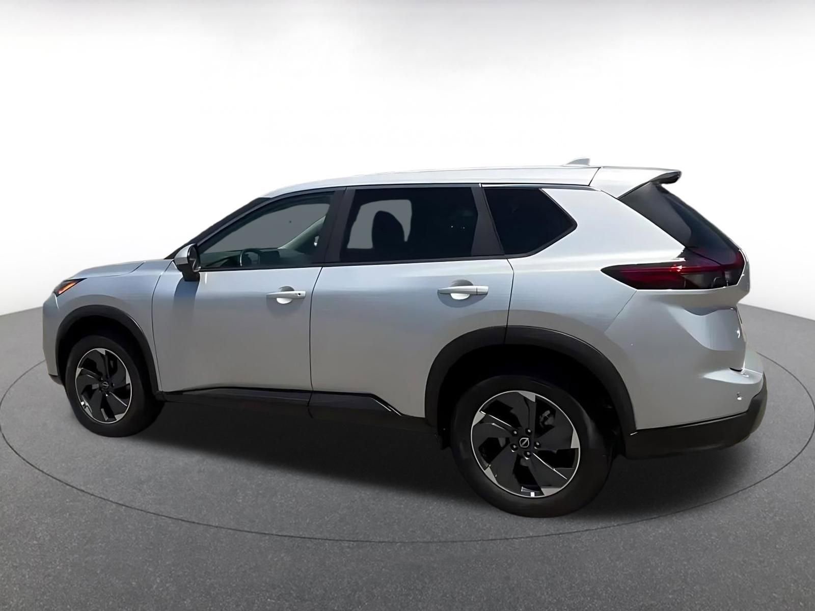 Thumbnail: 2025 Nissan Rogue - 10