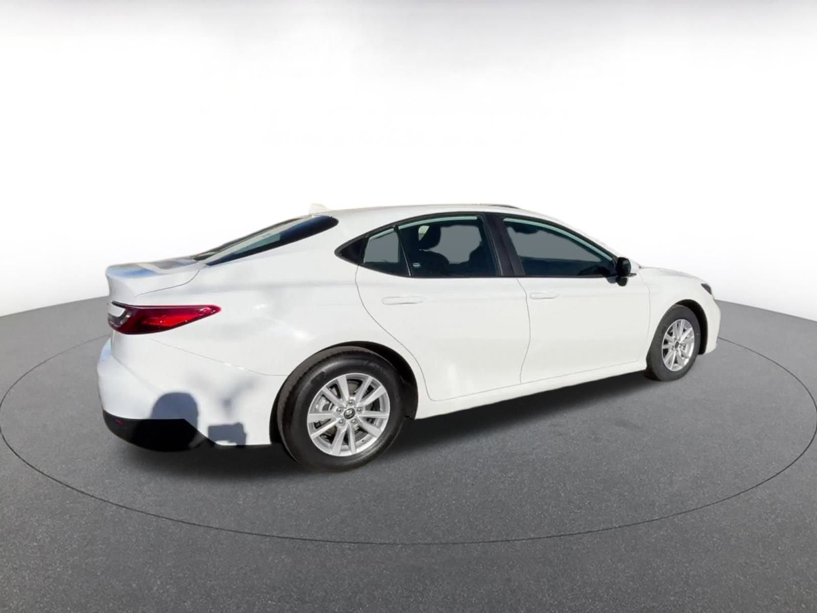 Thumbnail: 2025 Toyota Camry - 15