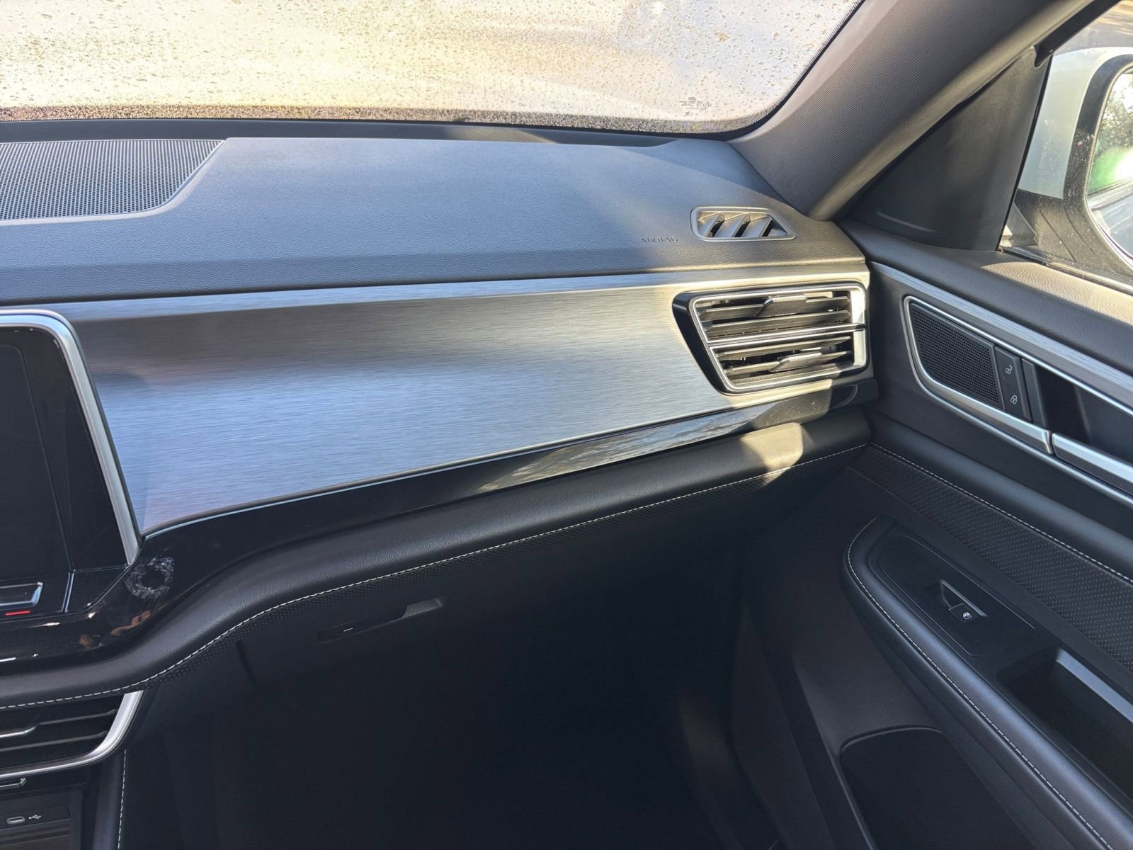 Thumbnail: 2025 Volkswagen Atlas - 35