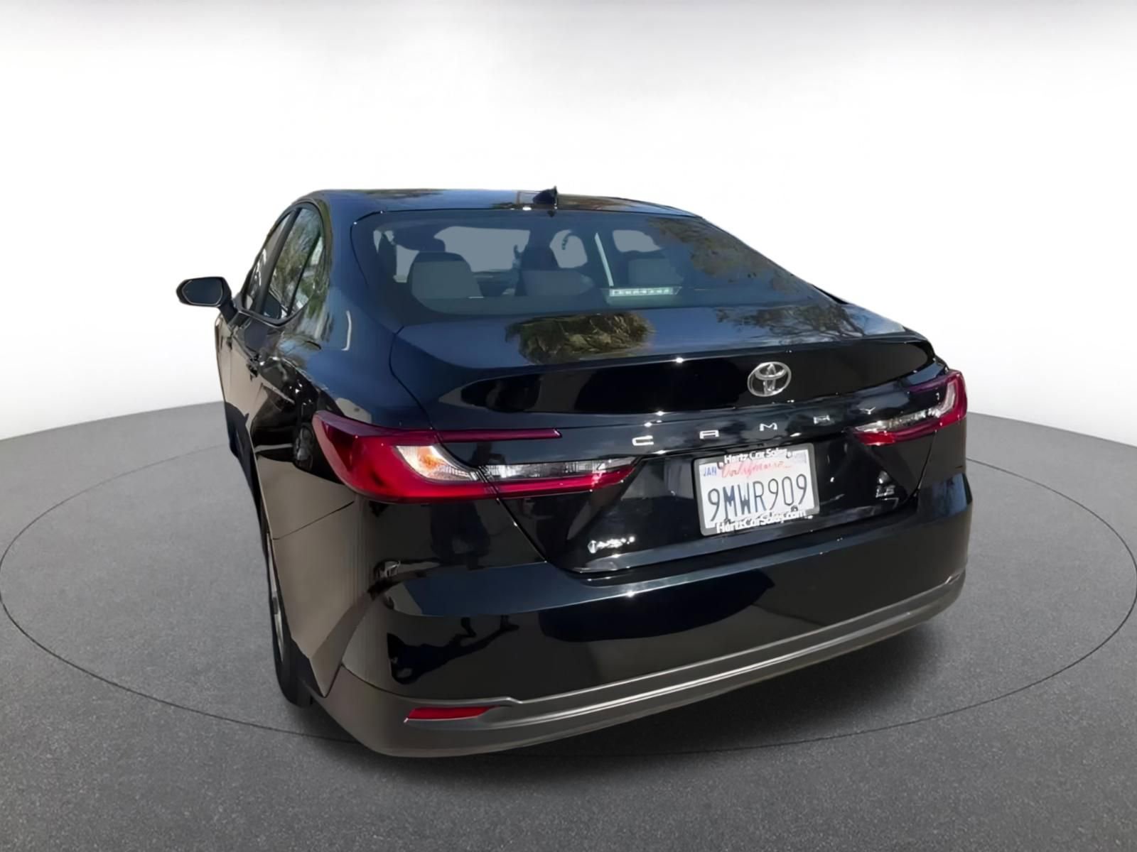 Thumbnail: 2025 Toyota Camry - 11