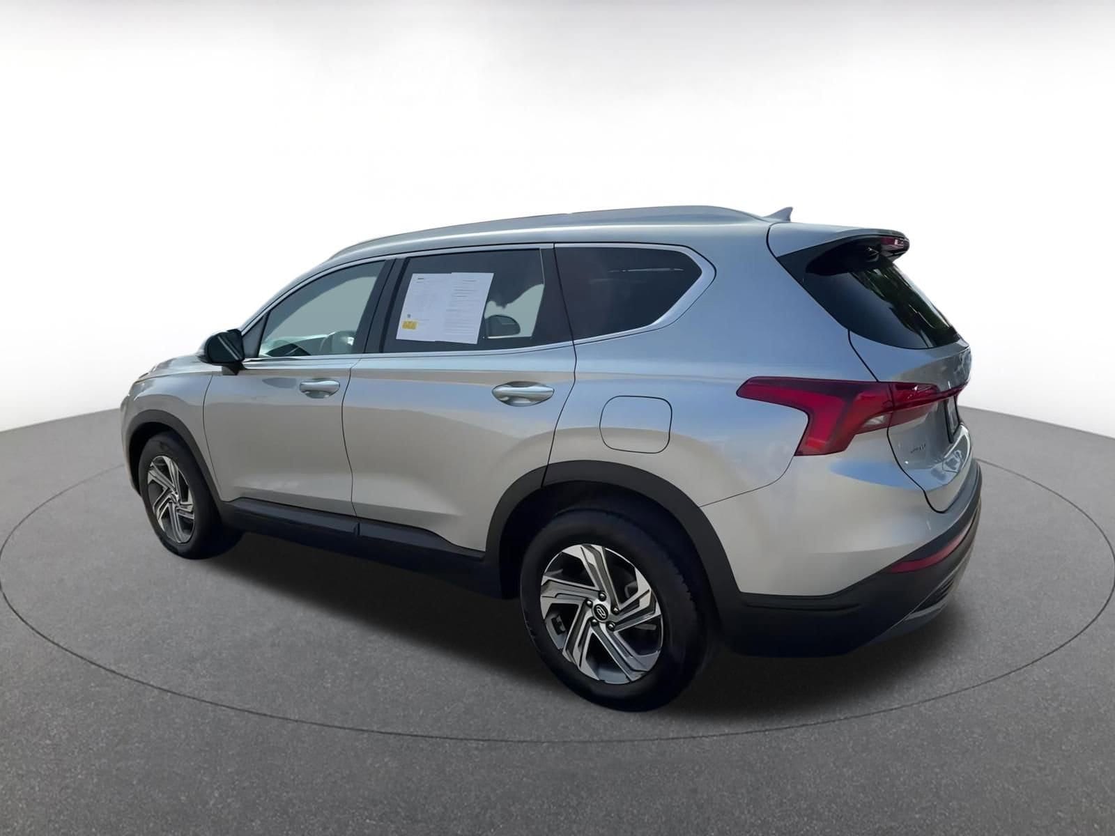 Thumbnail: 2023 Hyundai Santa Fe - 10