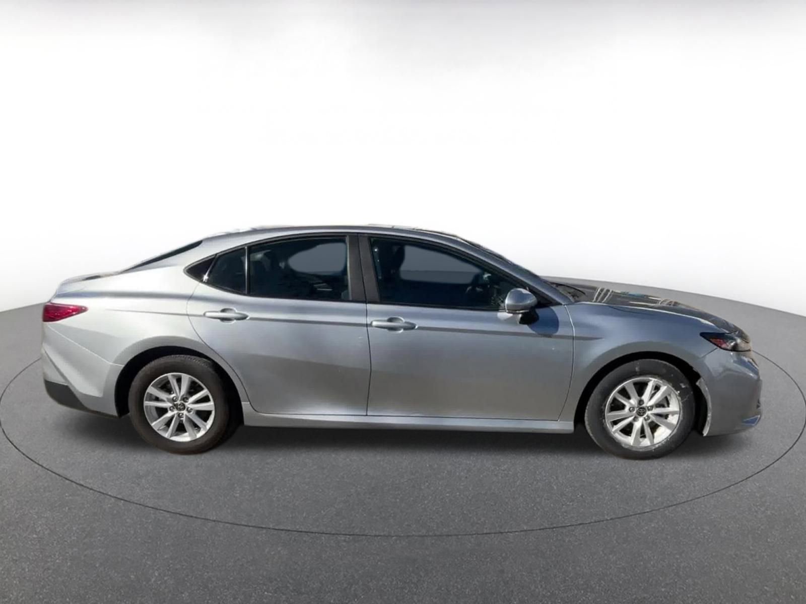 Thumbnail: 2025 Toyota Camry - 16