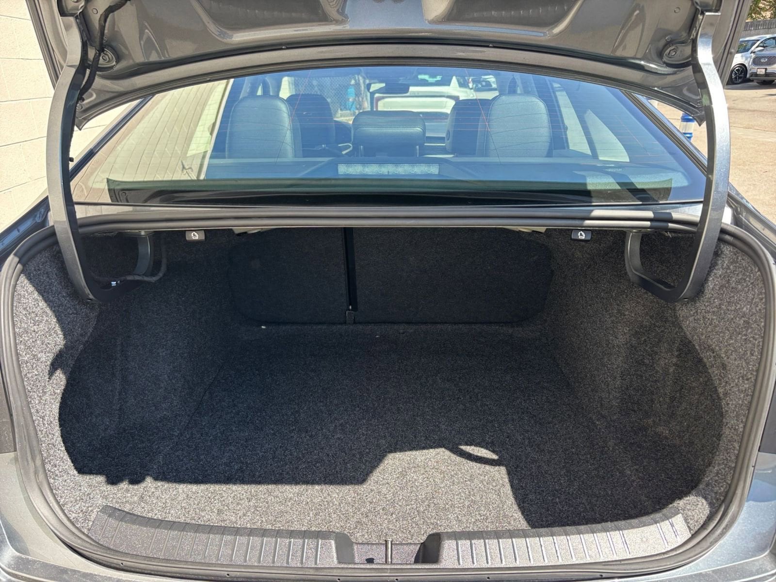 Thumbnail: 2025 Volkswagen Jetta - 31