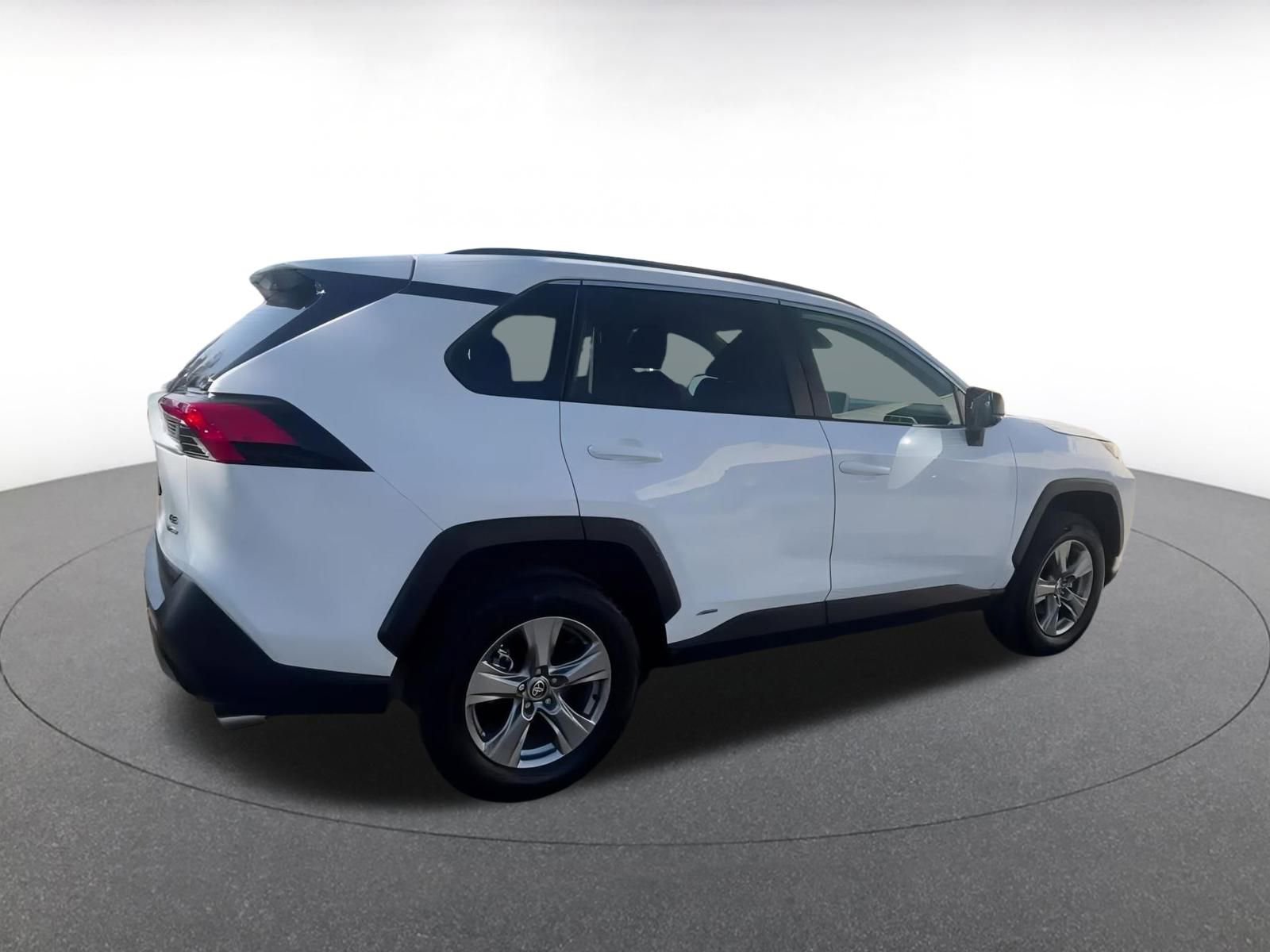 Thumbnail: 2025 Toyota RAV4 - 15