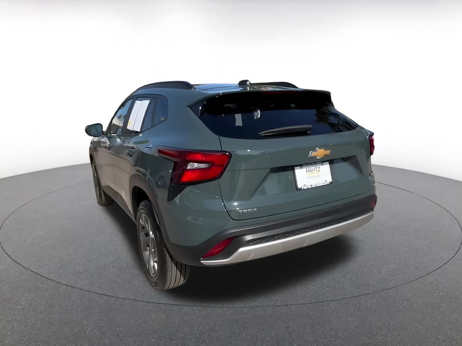 Thumbnail: 2025 Chevrolet Trax - 11