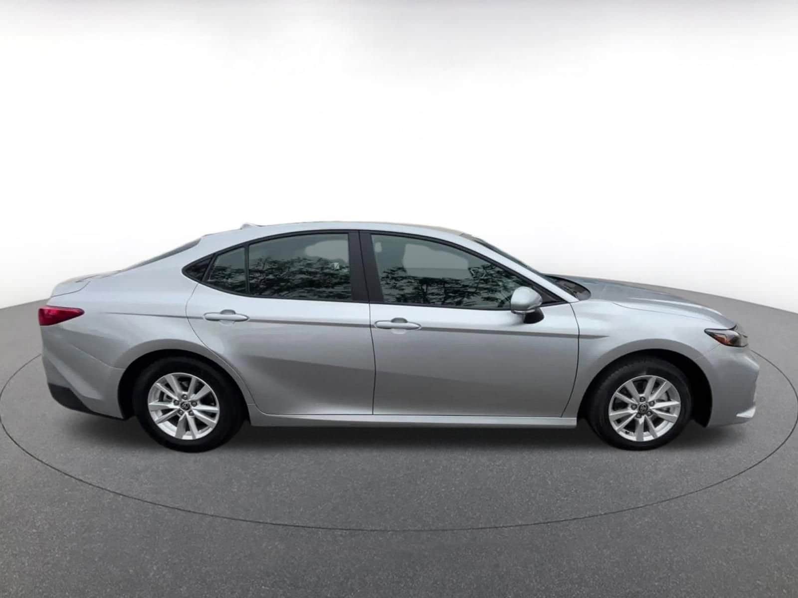 Thumbnail: 2025 Toyota Camry - 16