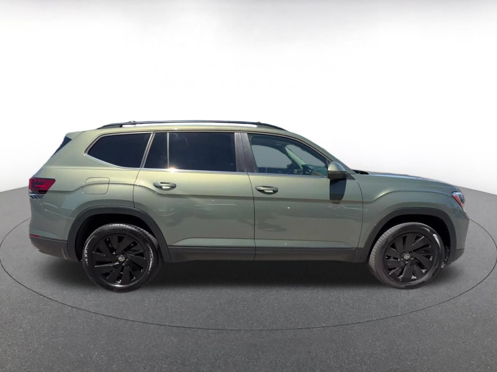 Thumbnail: 2026 Volkswagen Atlas - 15