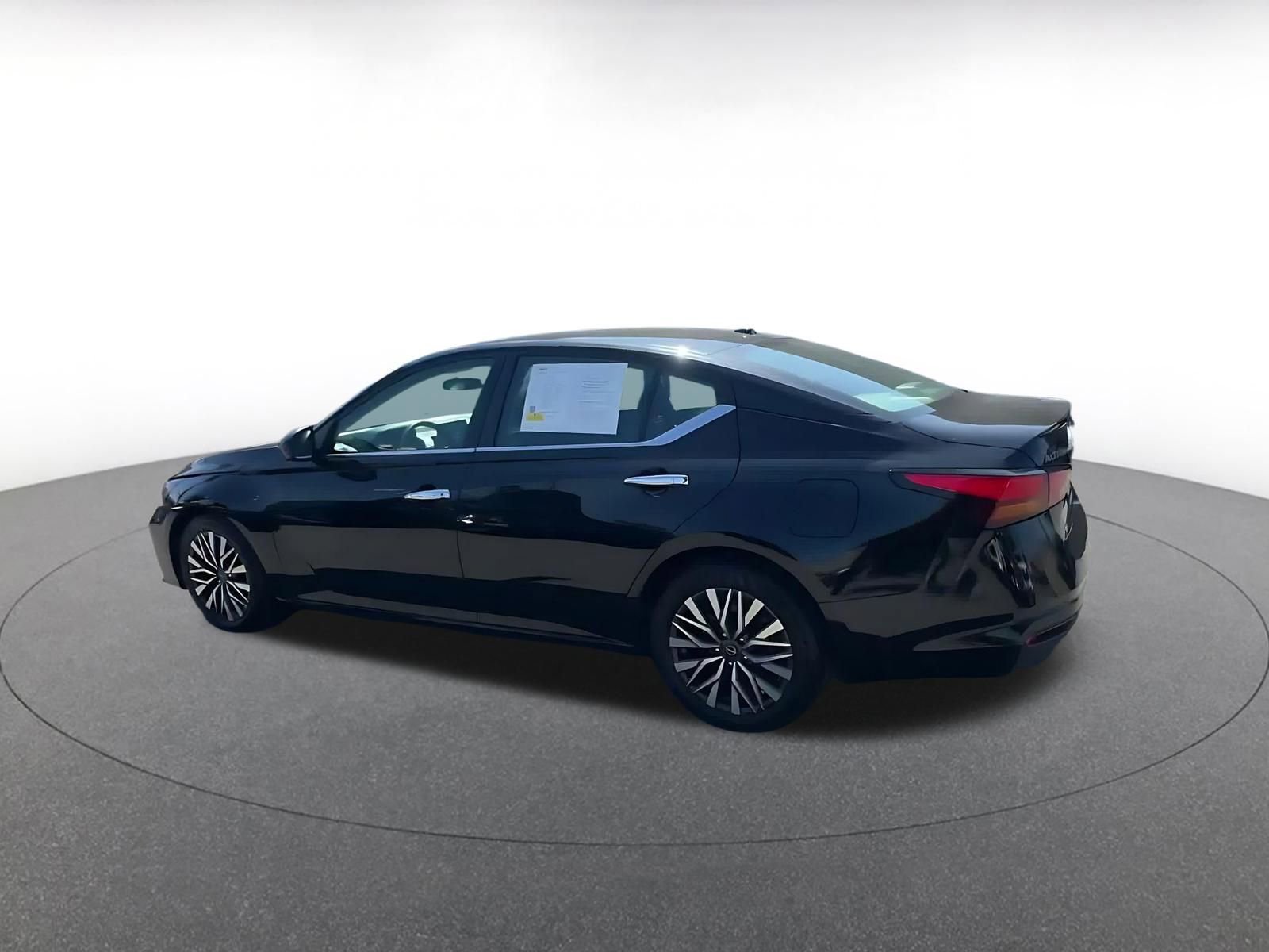 Thumbnail: 2025 Nissan Altima - 11